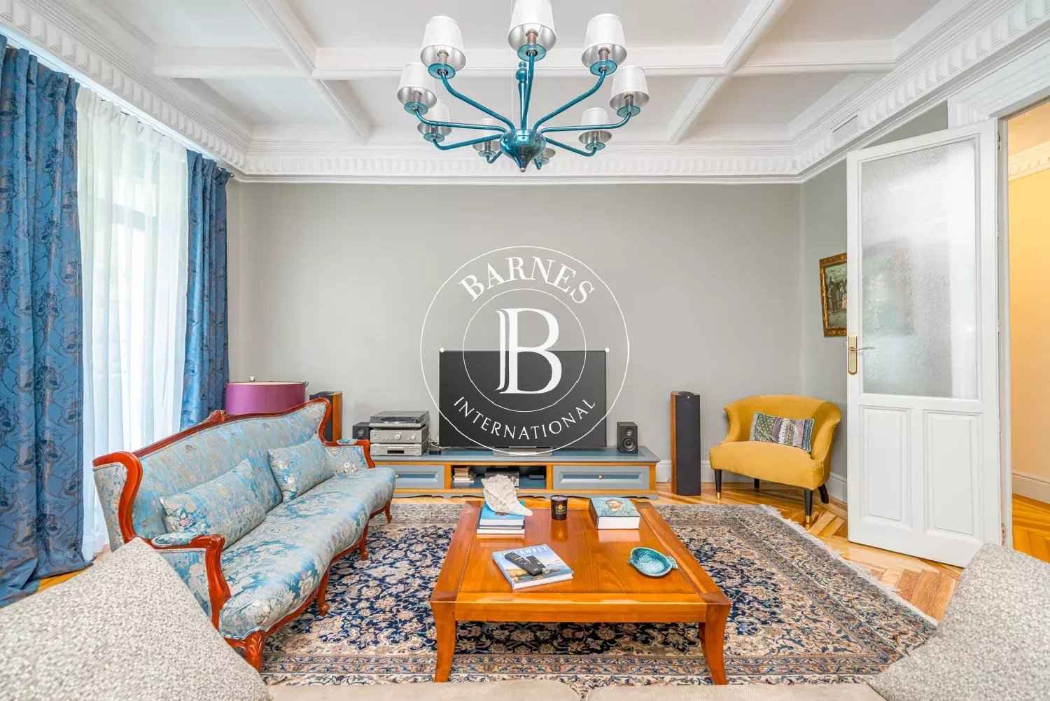 0941ccee1fdb878accbe34d445e9d0fa 73b9f49c55 1500 original - Attribut alt par défaut.