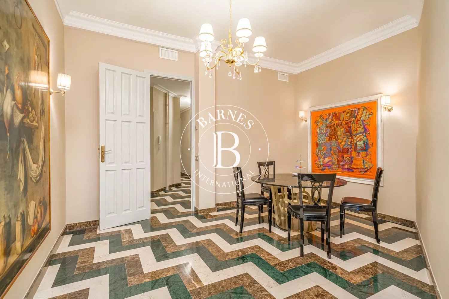 A5a18ff19d8005f1c9e4cae4a0b87e36 1978f37696 1500 original - Attribut alt par défaut.