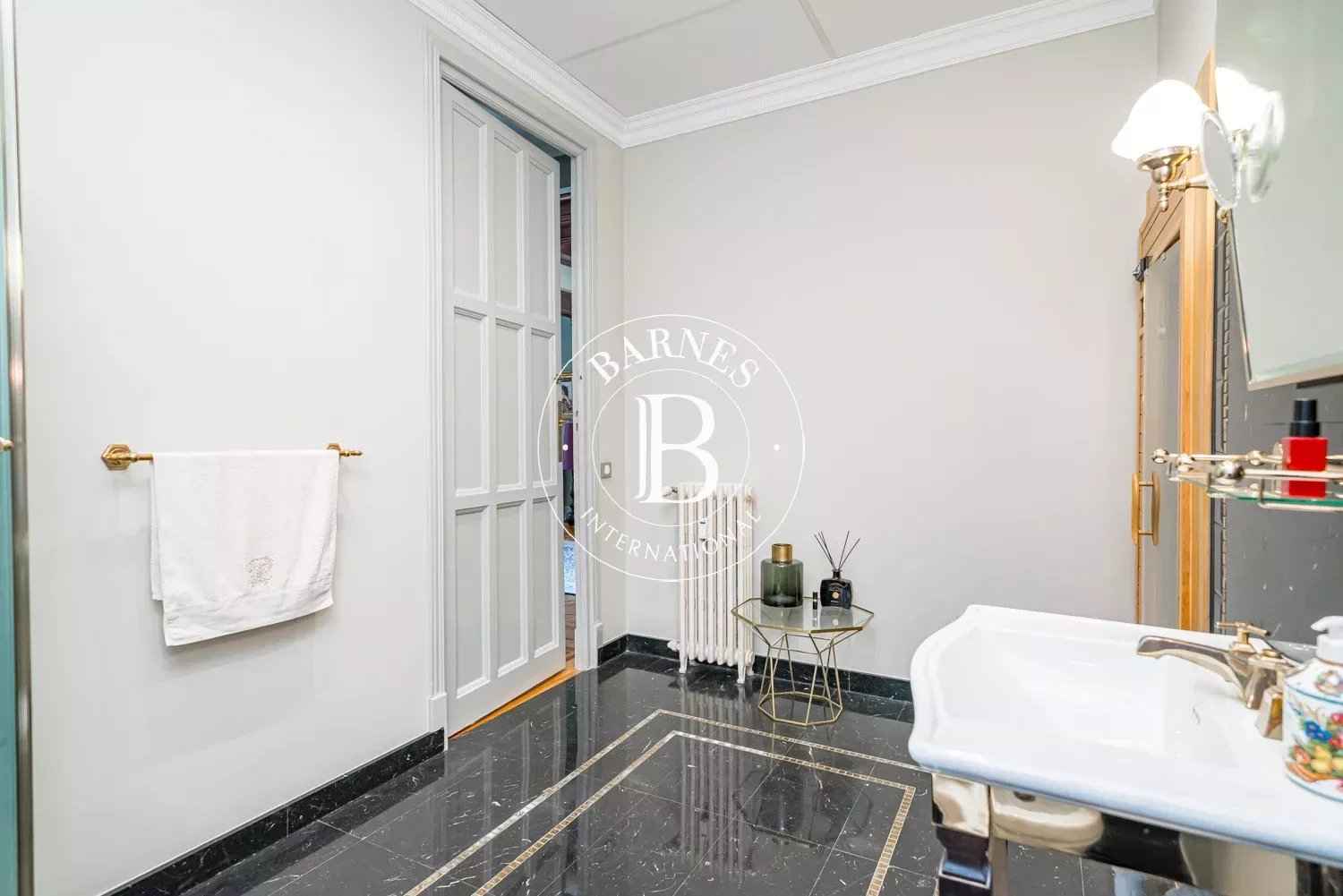 Cc61ae75b153502c6b44b4615c14b317 86ea8d45a9 1500 original - Attribut alt par défaut.