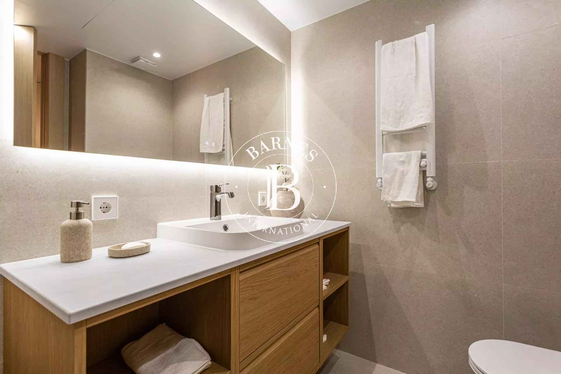 D48ee6d5ba378f0d33cc783582884a97 50fadd1dc8 1920 original - Attribut alt par défaut.