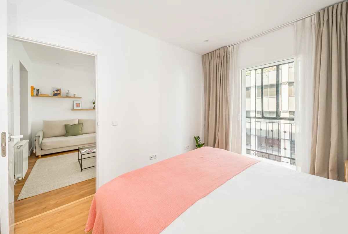 Eb4019885fc362fc50f62971390e5d36 de96443d3e 1200 original - Attribut alt par défaut.