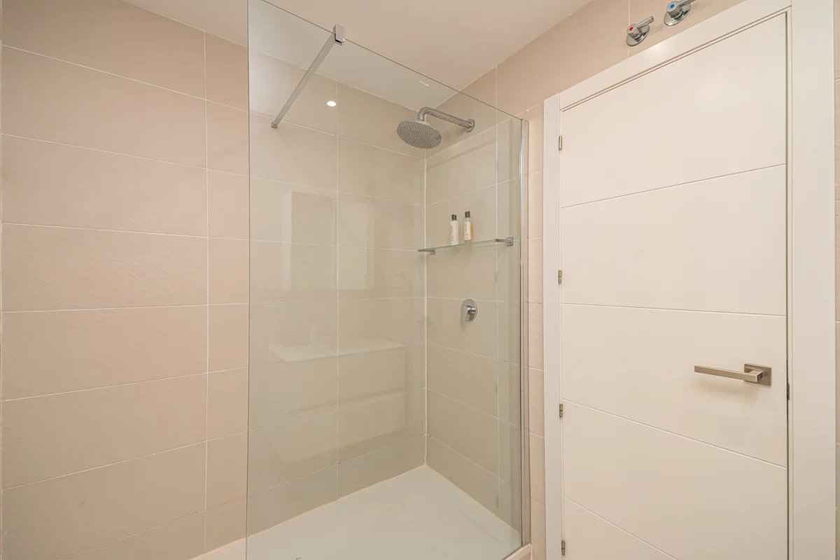 Ffcdc2b0f3ba5c6a4c50b758ea76c838 eb5f48489d 1200 original - Attribut alt par défaut.