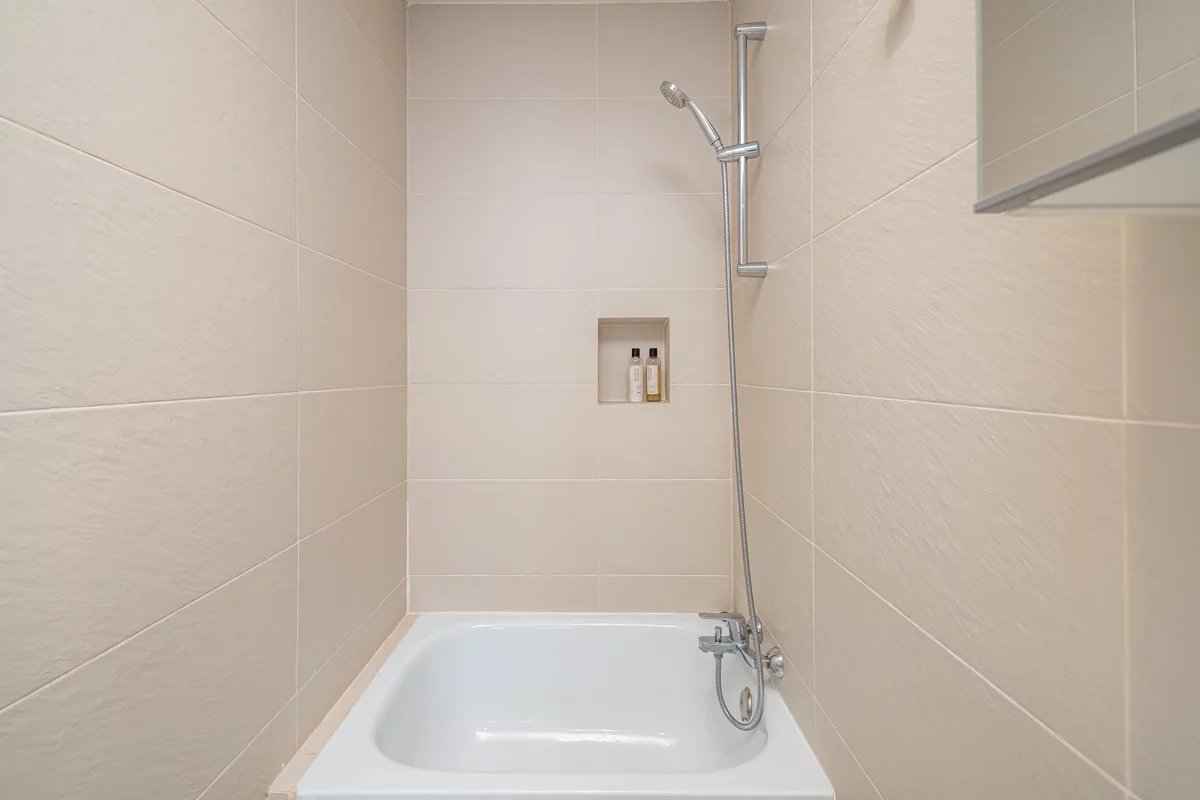 5e72f52c118cabf7a1779c7a6d6d729d c08db64b76 1200 original - Attribut alt par défaut.