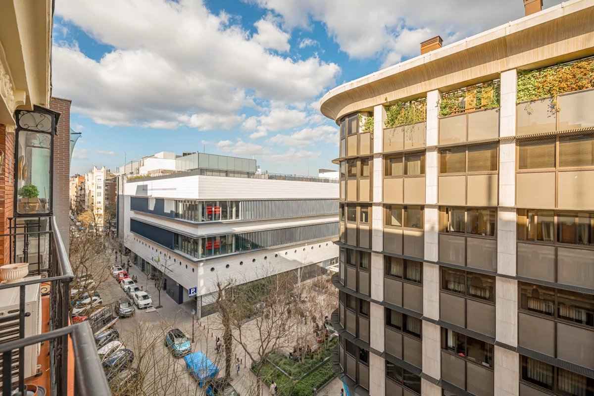 514d5bb32b14700572d839fa26bd5ec3 dcebba9915 1200 original - Attribut alt par défaut.