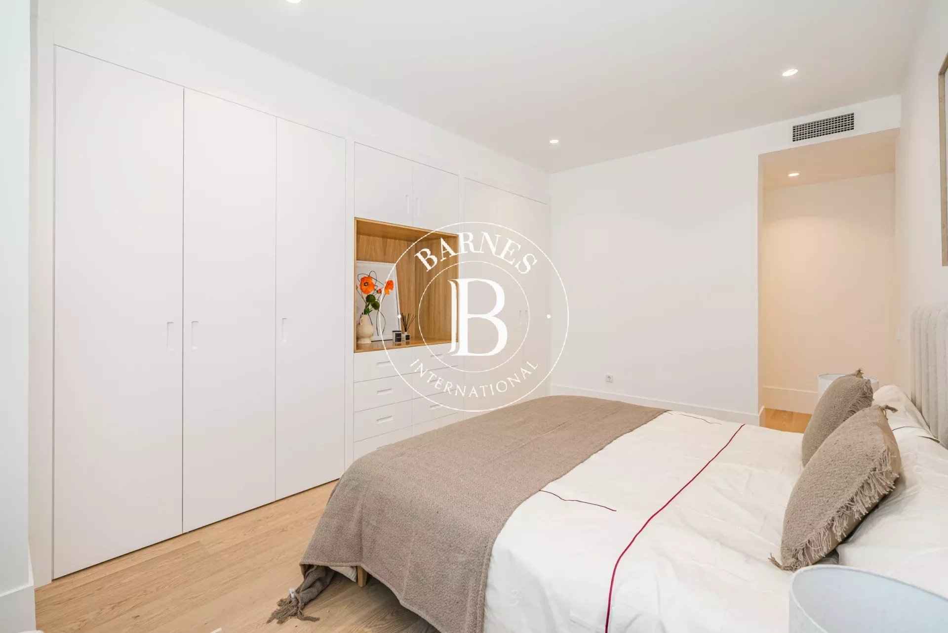 F1329a877ce370307eed6e78439766fc e18f052346 1920 original - Attribut alt par défaut.