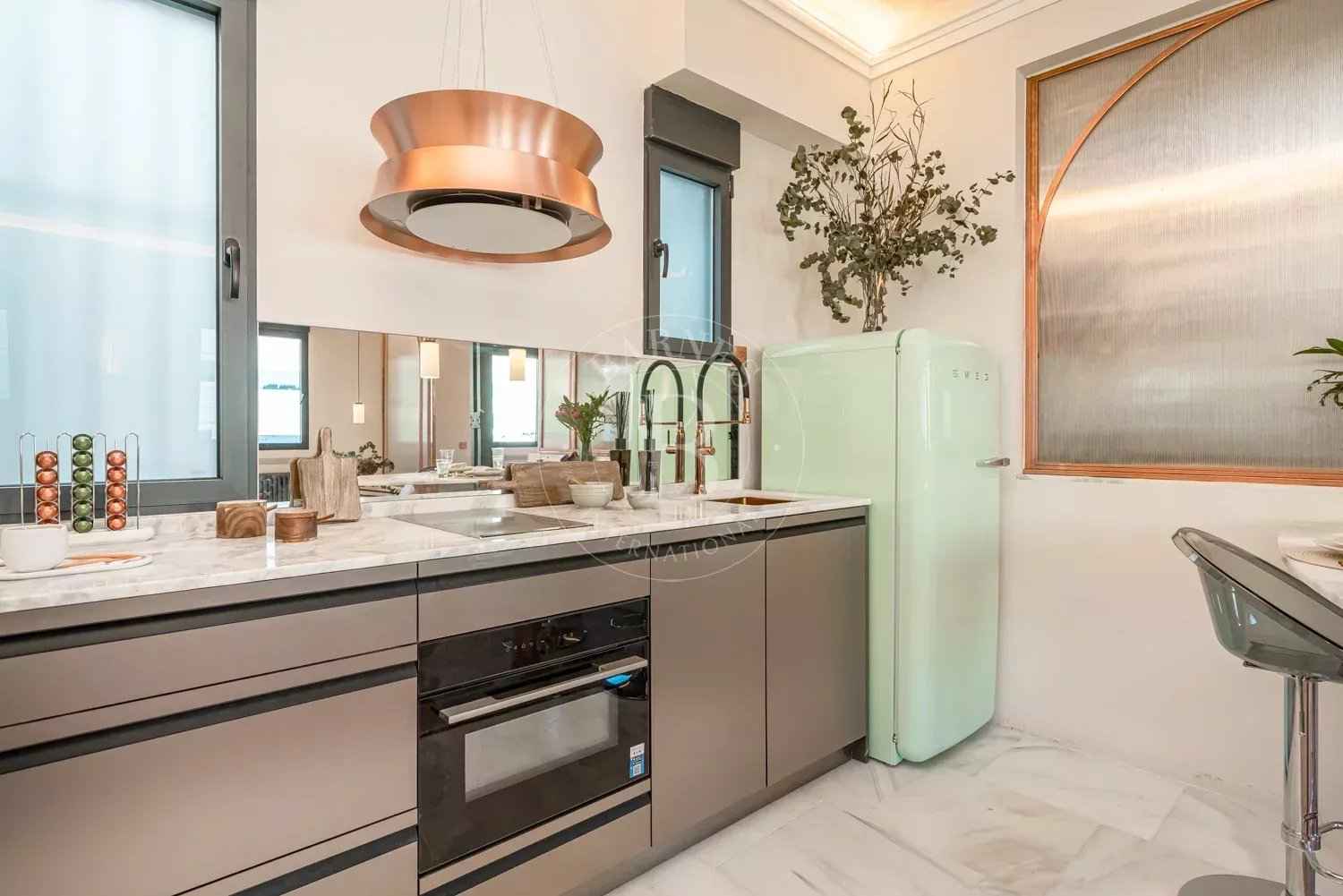 02e4050edf51c1a0c452c52643d990c6 80084bed8b 1500 original - Translation missing: en.helpers.application.image_tag.default_alt