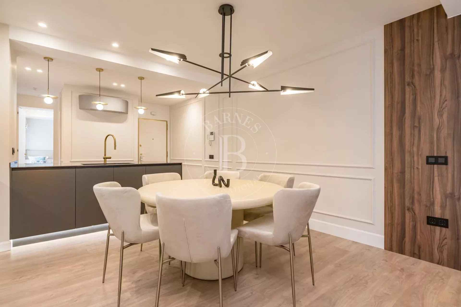 33e021695e1854811be932897d6fe22d 34cd7501d4 1920 original - Attribut alt par défaut.