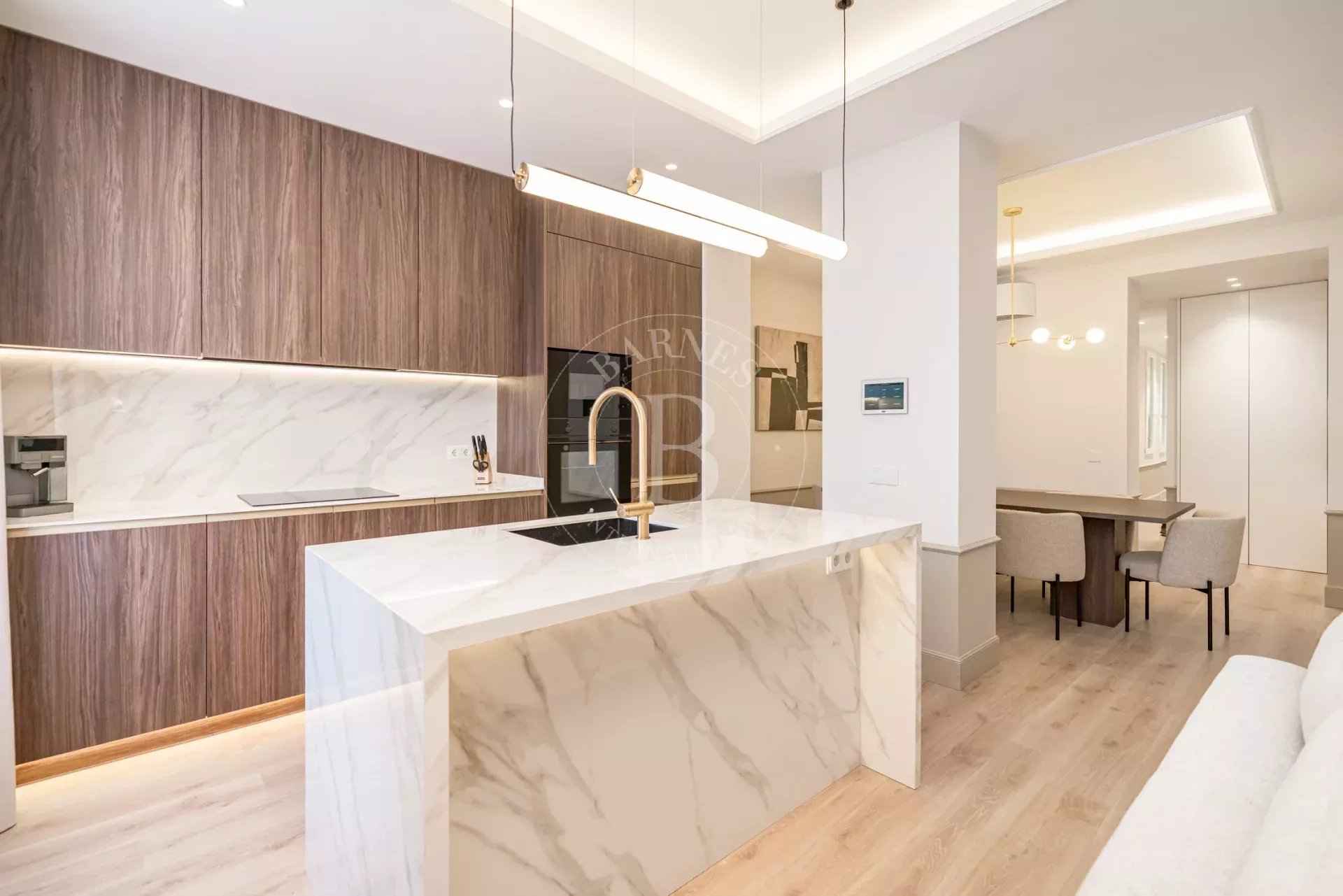 B88350f45f390ec2c7d0d495e42e37b8 6e37c13f18 1920 original - Attribut alt par défaut.