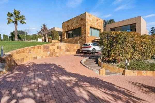 A36cd1b8101ee0ecfc85173326328cb9 4cb09a3241 600 original - Attribut alt par défaut.