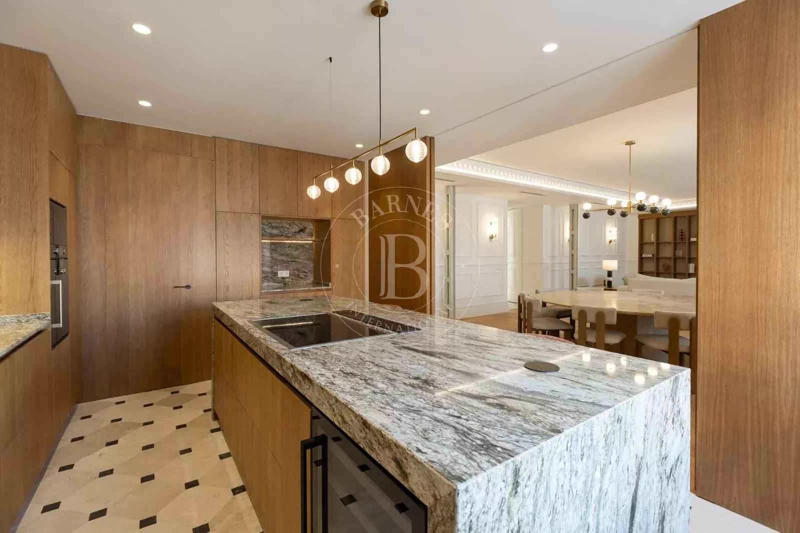 A676a725e93f16755ce0c62a20ae35c4 57ce057166 1599 original - Attribut alt par défaut.