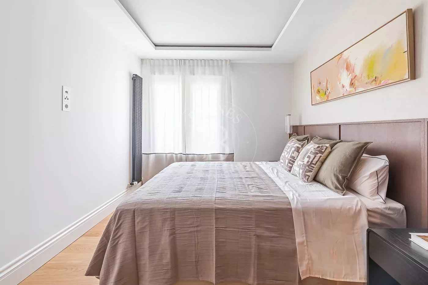 2b7279bbca9f020c7a8a2118cbb3d355 cc002e716a 1400 original - Attribut alt par défaut.