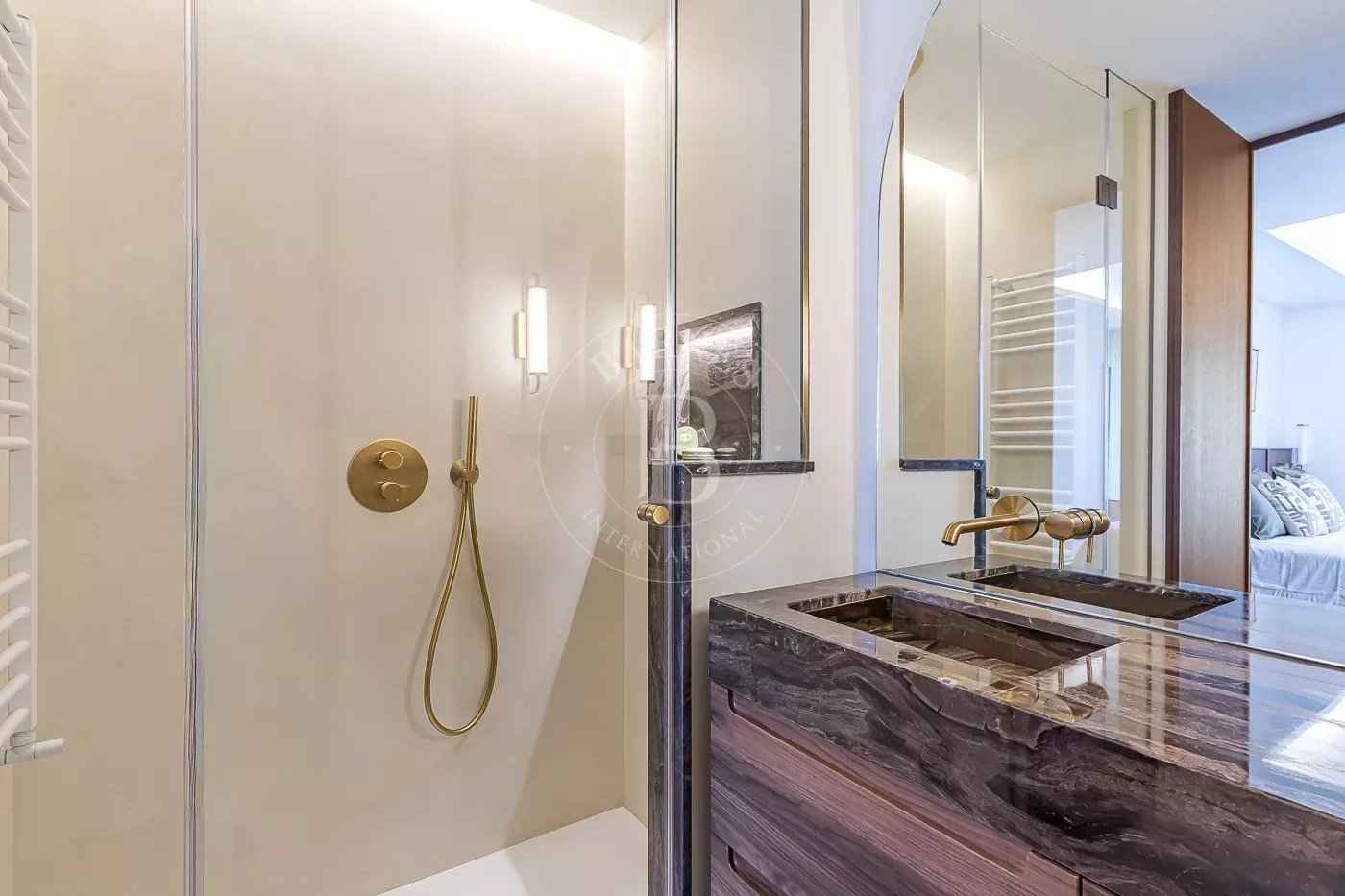 95a2904e18b9a6dc59b7ba37cfde4e37 a2d8d1e310 1400 original - Attribut alt par défaut.