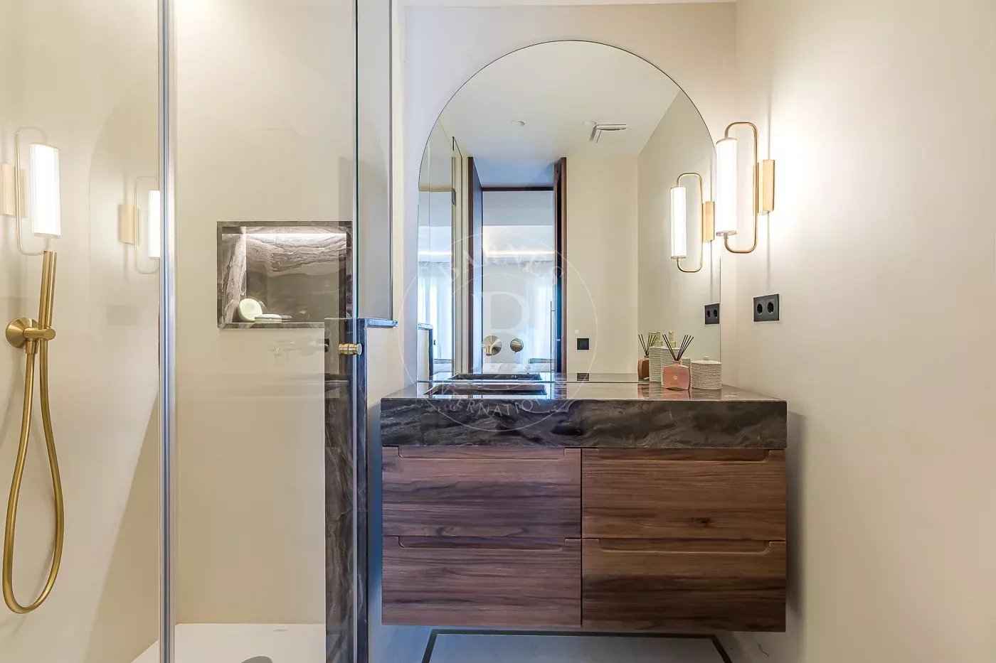 A5799a414b996e5e11467af3504b0026 2e0850d8bc 1400 original - Attribut alt par défaut.