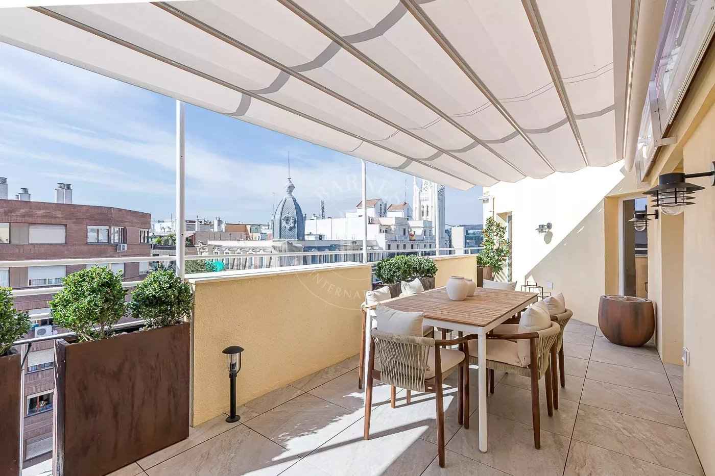 17500dafa18efb64739fb76ac7d72d8d 188e218433 1400 original - Attribut alt par défaut.