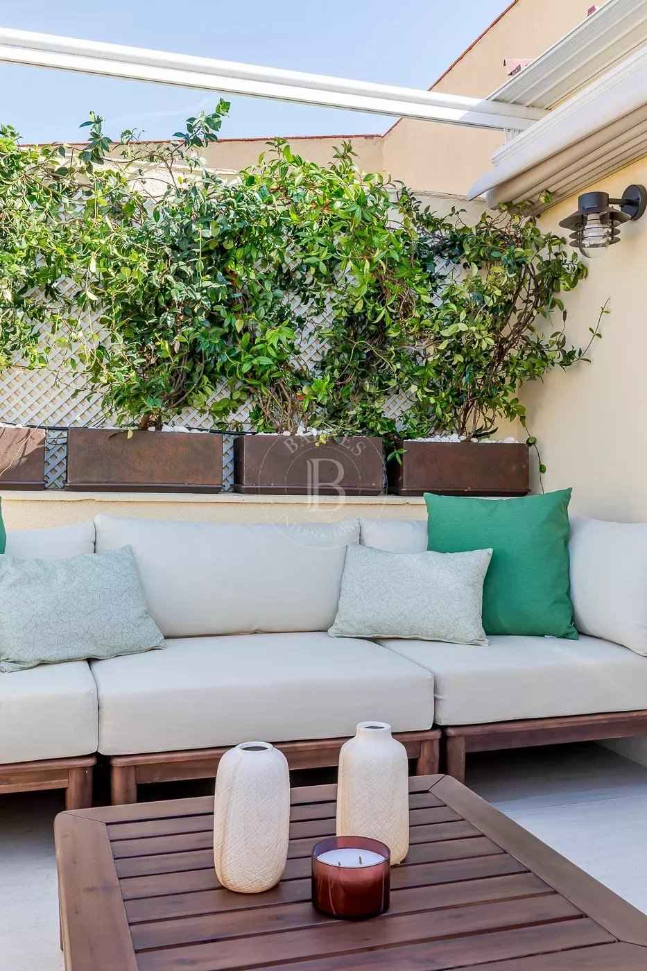 81c227d150394e9cbdd726f23133ce3d 34ee331b78 1400 original - Attribut alt par défaut.