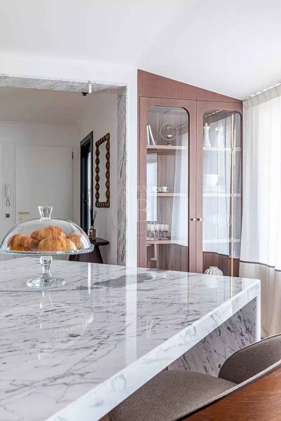 72e5151a4497a92db7d599455363617c c737a68a38 1400 original - Attribut alt par défaut.