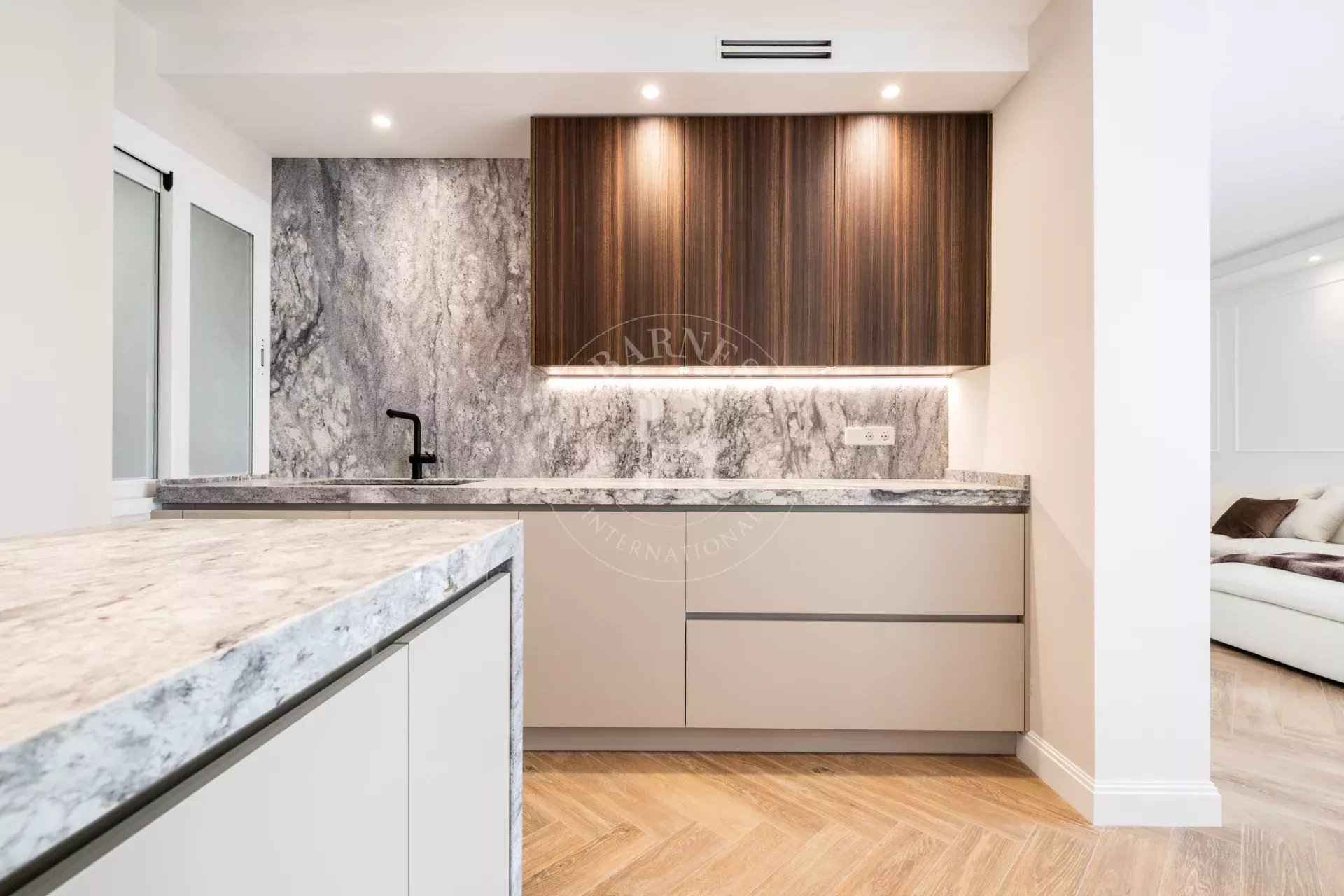 636ac1bcf02ac49d382fd1ffa6795c7d 4a54d162a7 1920 original - Attribut alt par défaut.