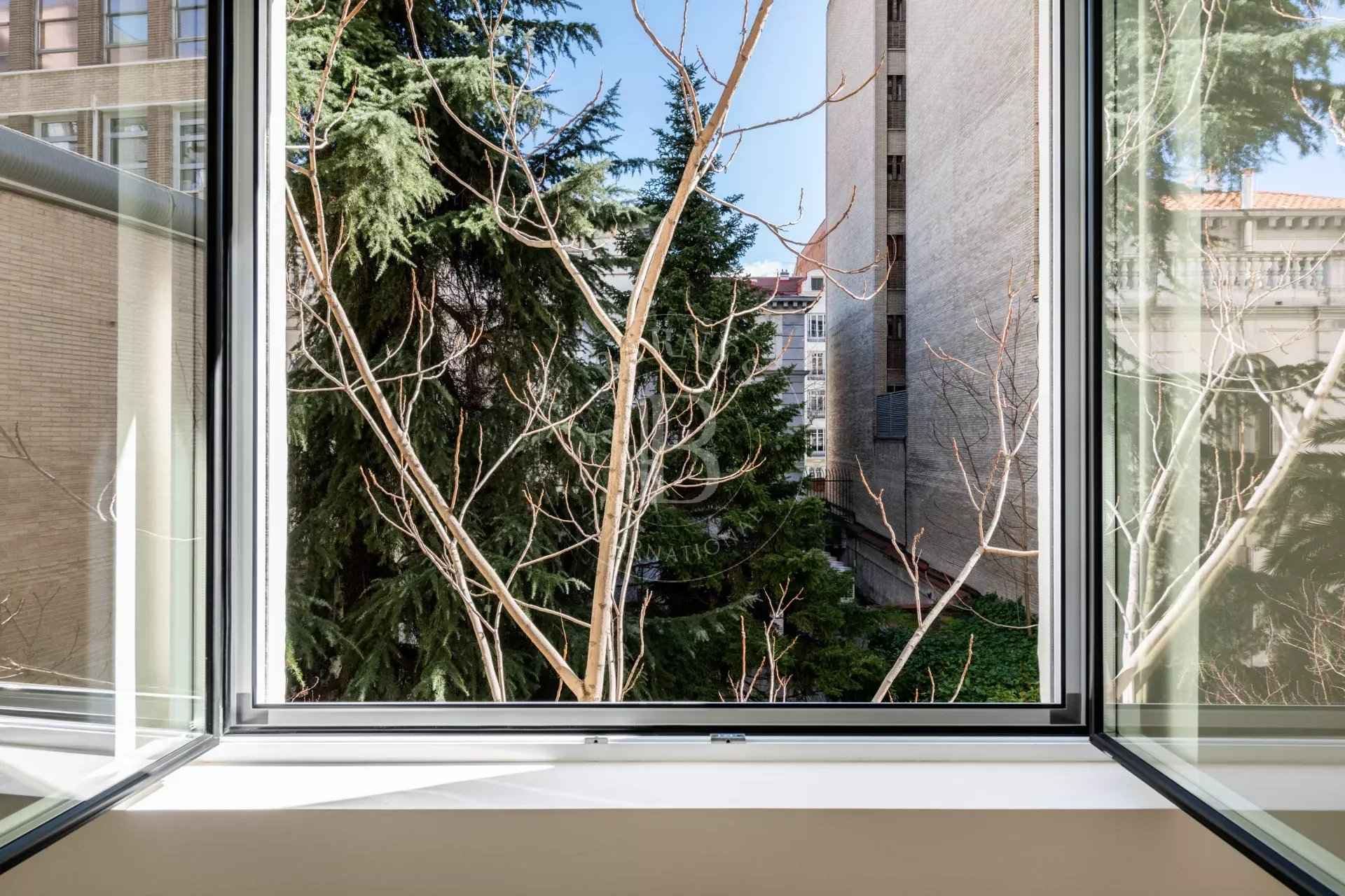 93c1b4d9faa1c309fe41efcbb2454d99 ba735f70c4 1920 original - Attribut alt par défaut.