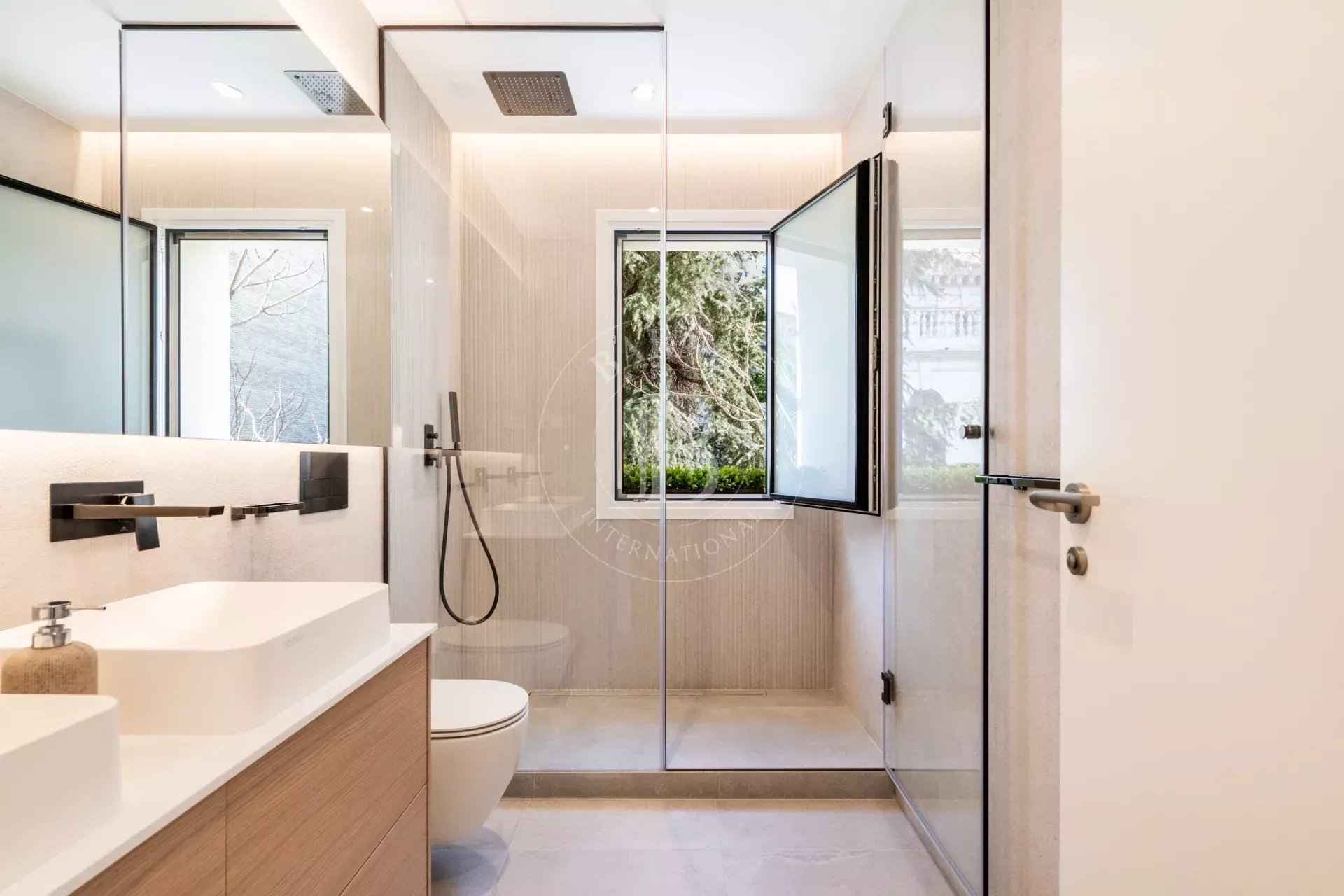 1b36cbba3c22a9a68e8b0d68f0c101f4 2572d3ff7e 1920 original - Attribut alt par défaut.