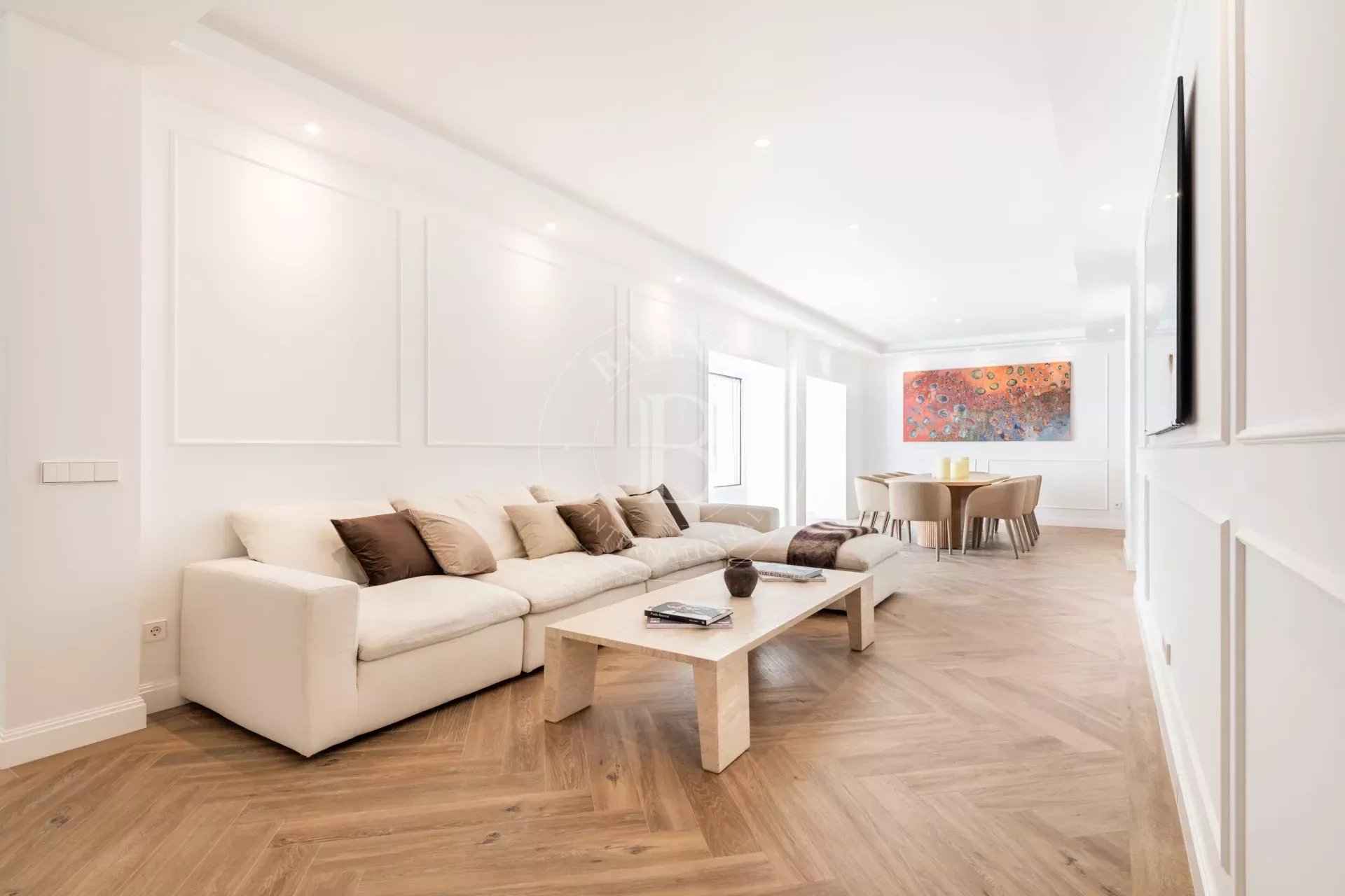 518bf858c511e41a126b70b4137680e2 b4fa0b2807 1920 original - Attribut alt par défaut.