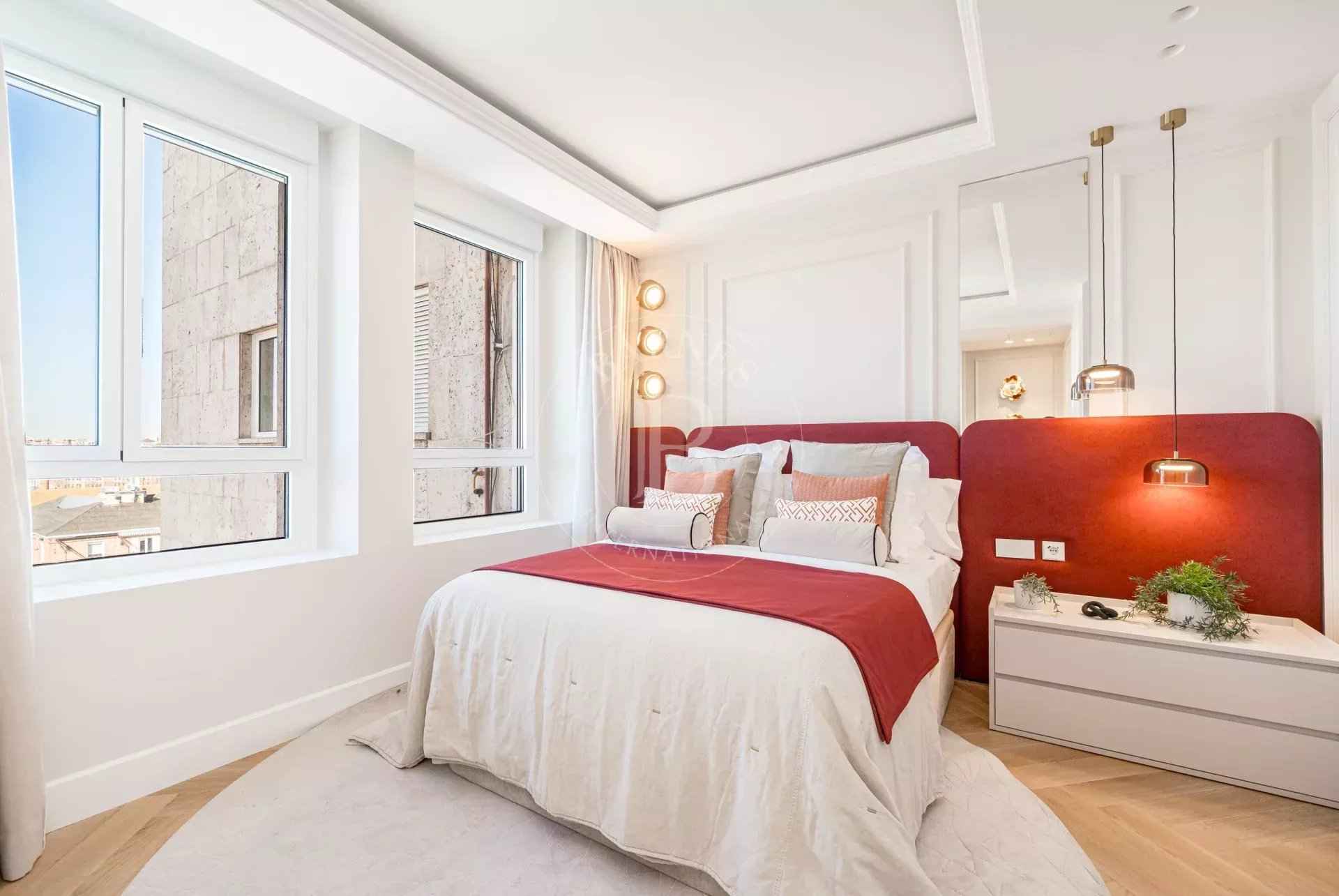 678b92fc218cd7295d8a716680bea6e5 2274adb260 1920 original - Attribut alt par défaut.