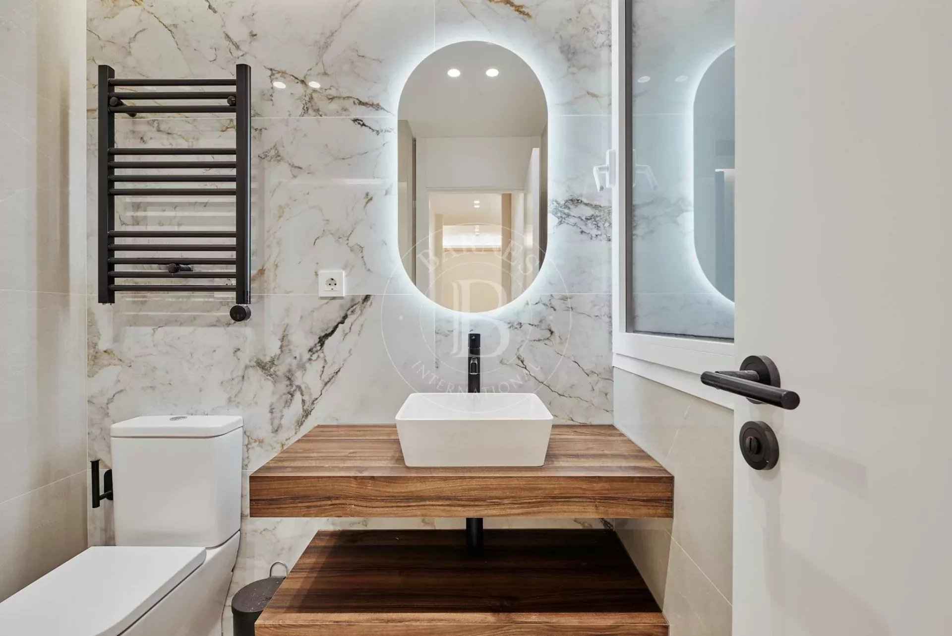 924441bc5f0e5a51fb58b009b097f395 d42d99ac08 1920 original - Attribut alt par défaut.