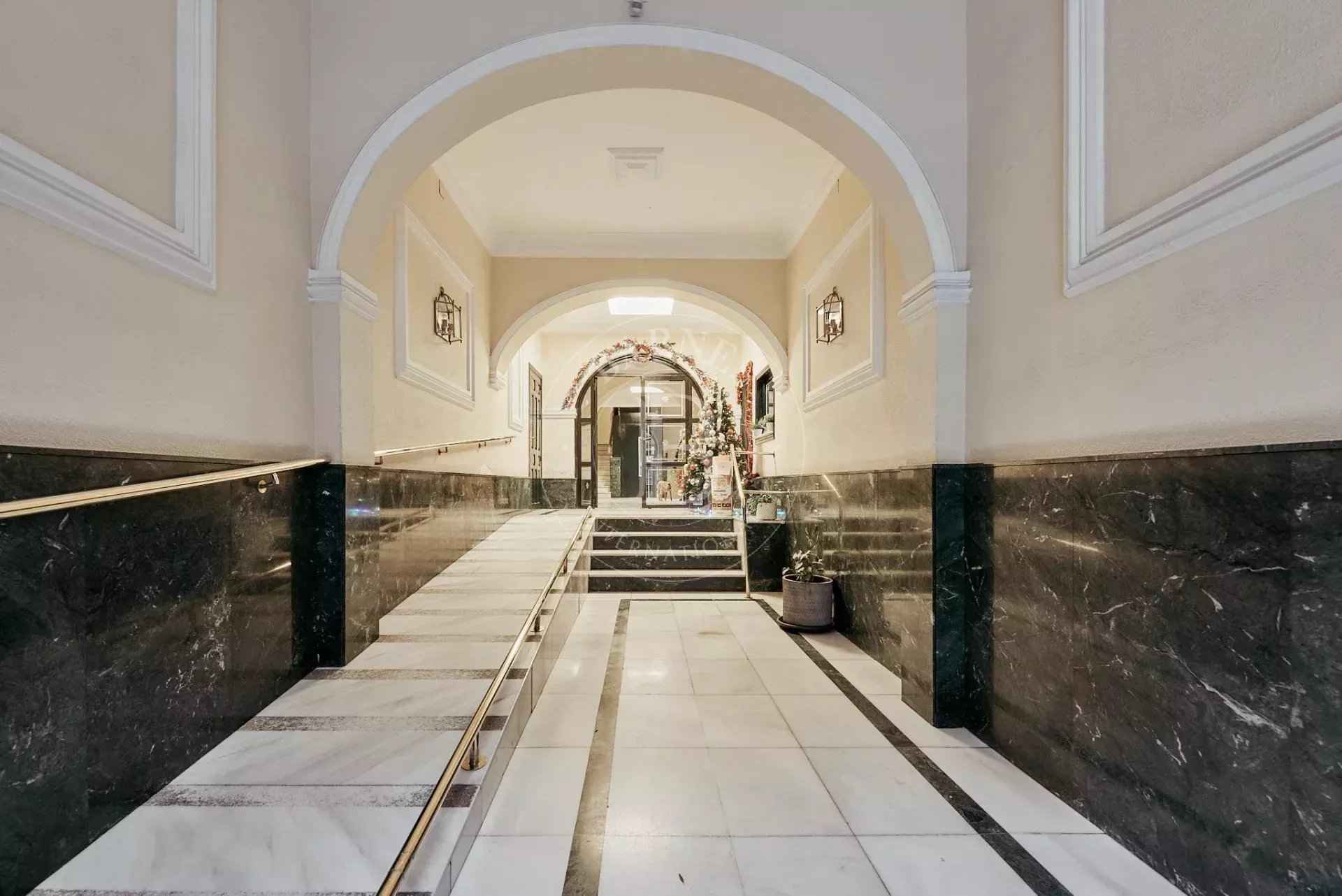 0eb99d90202c872a4a8298b9884fcce0 b7d1258d0a 1920 original - Attribut alt par défaut.