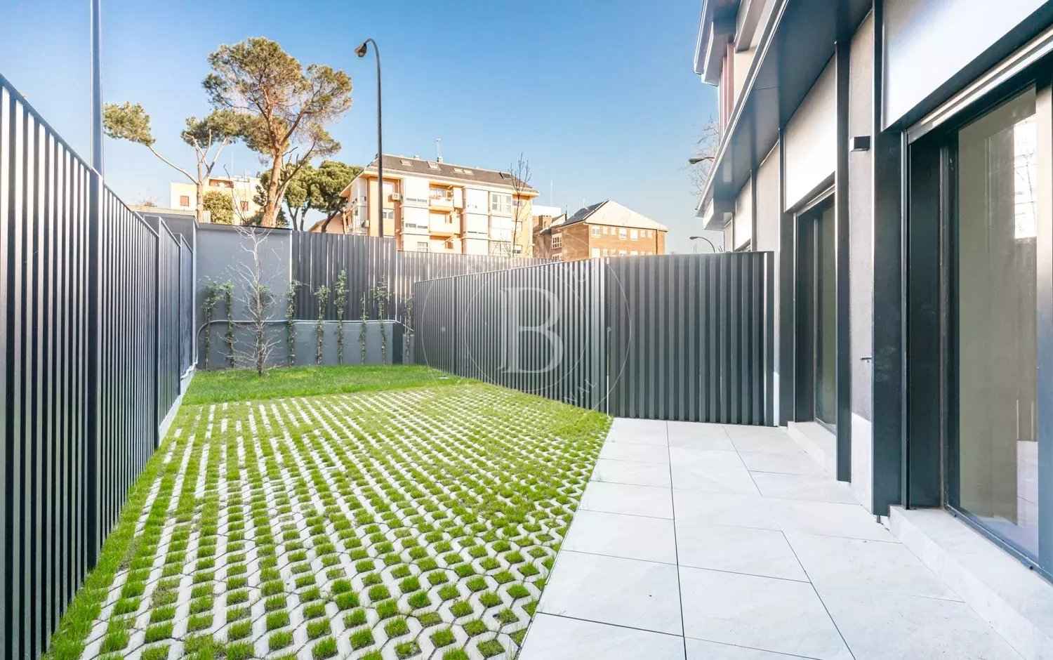 0047a747a872657861b1c3f8c7bca0c2 d01d495e92 1500 original - Attribut alt par défaut.