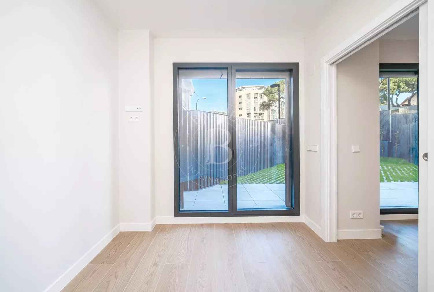 777246f372dfa590f10c74493e37a1a6 1933bfd9e3 1500 original - Attribut alt par défaut.