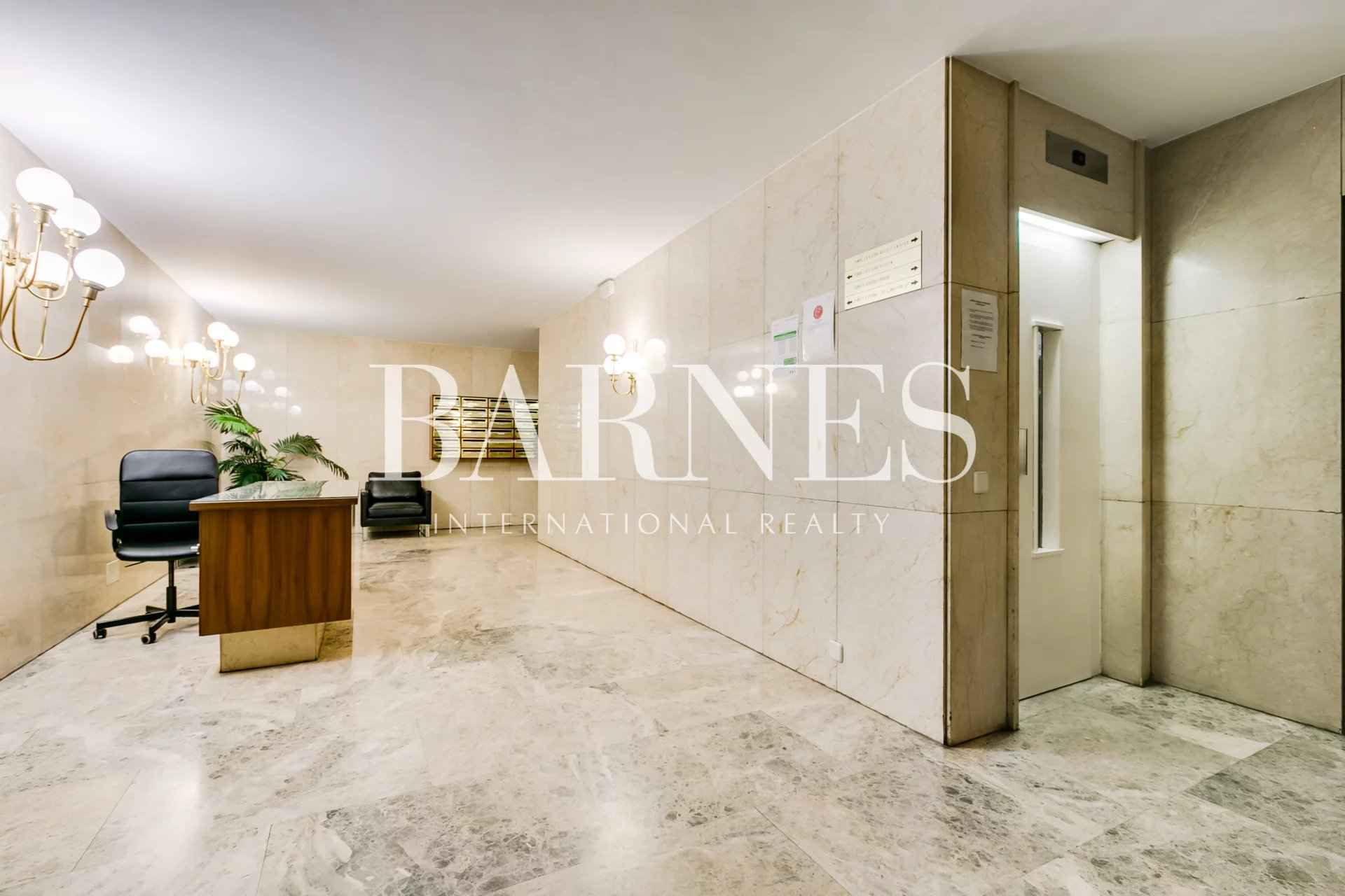 1e98e1e76fb201fed3489c8bcdeaa54a a48bf1e2c3 1920 original - Attribut alt par défaut.