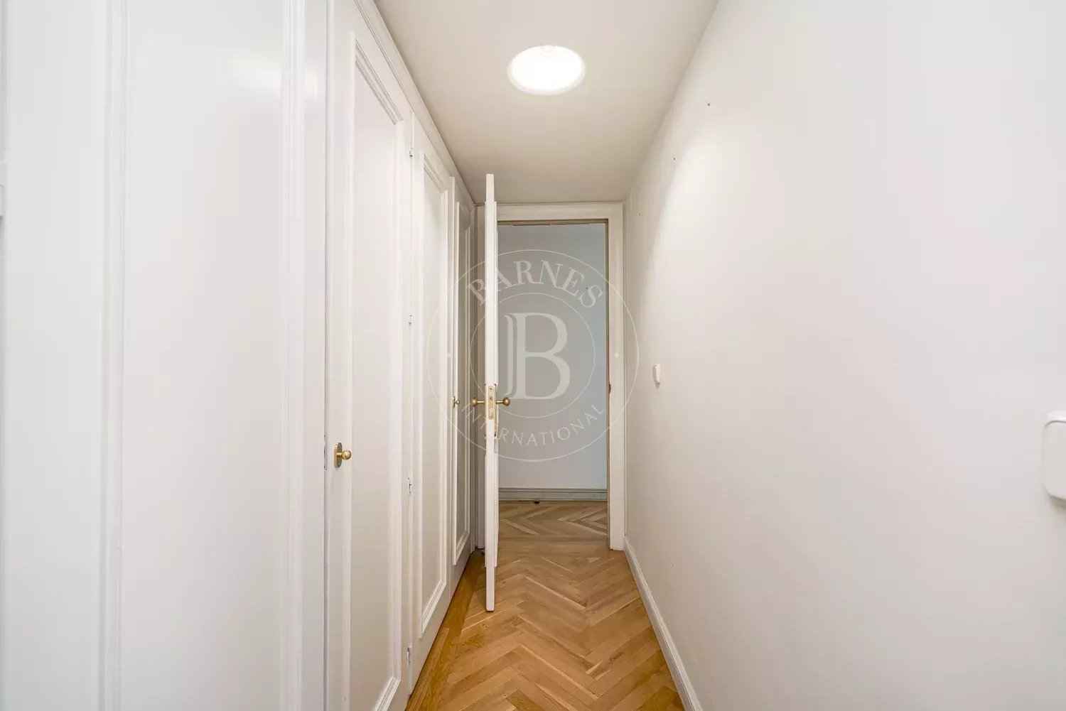 Df8209b3552d5e46247b0e0c146de339 a87f3fda5e 1500 original - Attribut alt par défaut.