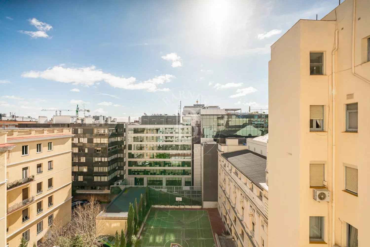 69a75e439eac0f4e76a430487c771fc9 e28bdea67d 1500 original - Attribut alt par défaut.