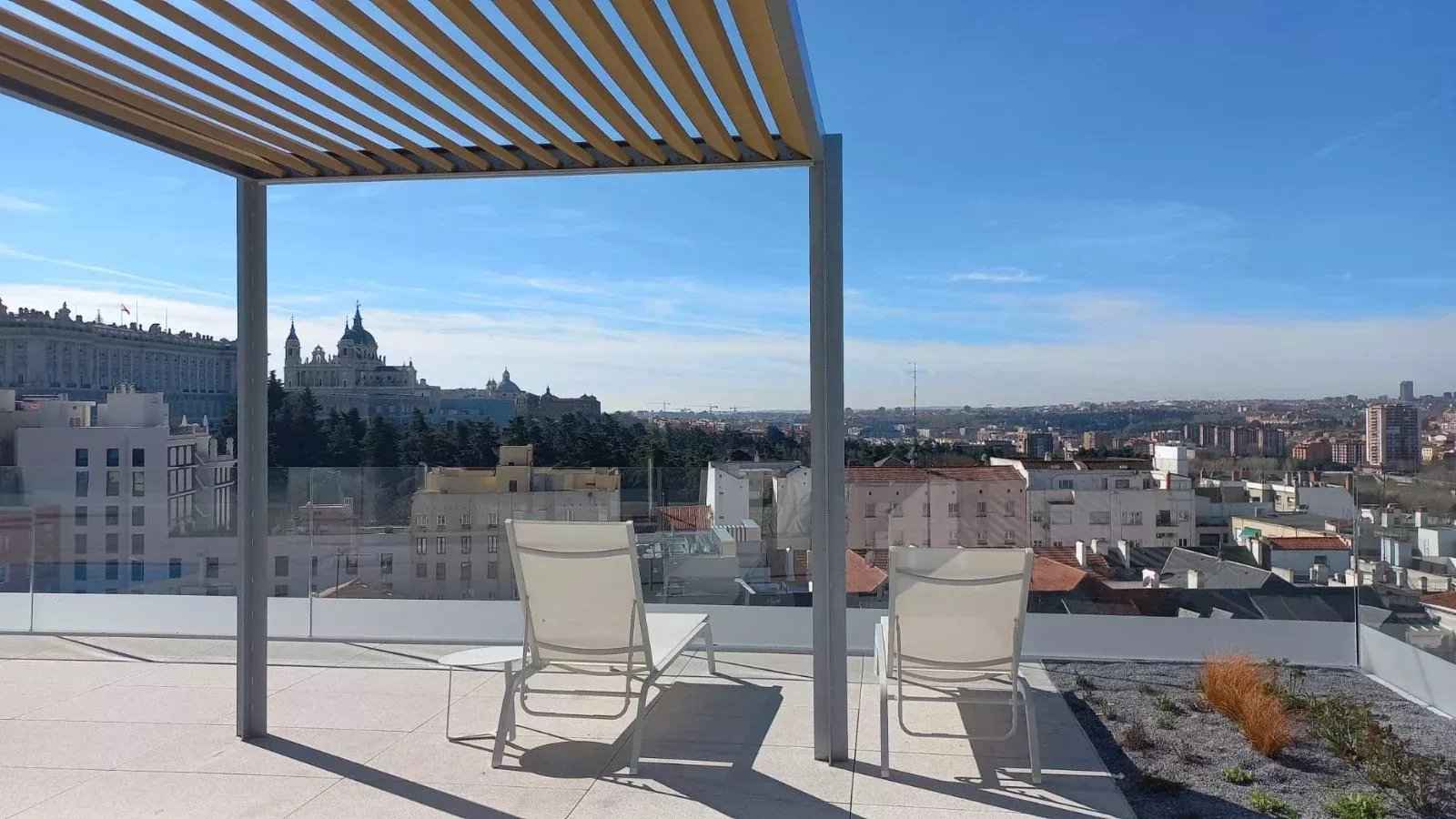 1ee05f6f9841ffcbb73ec7e3d4d6cdf7 f2ec5b4f67 1600 original - Translation missing: en.helpers.application.image_tag.default_alt