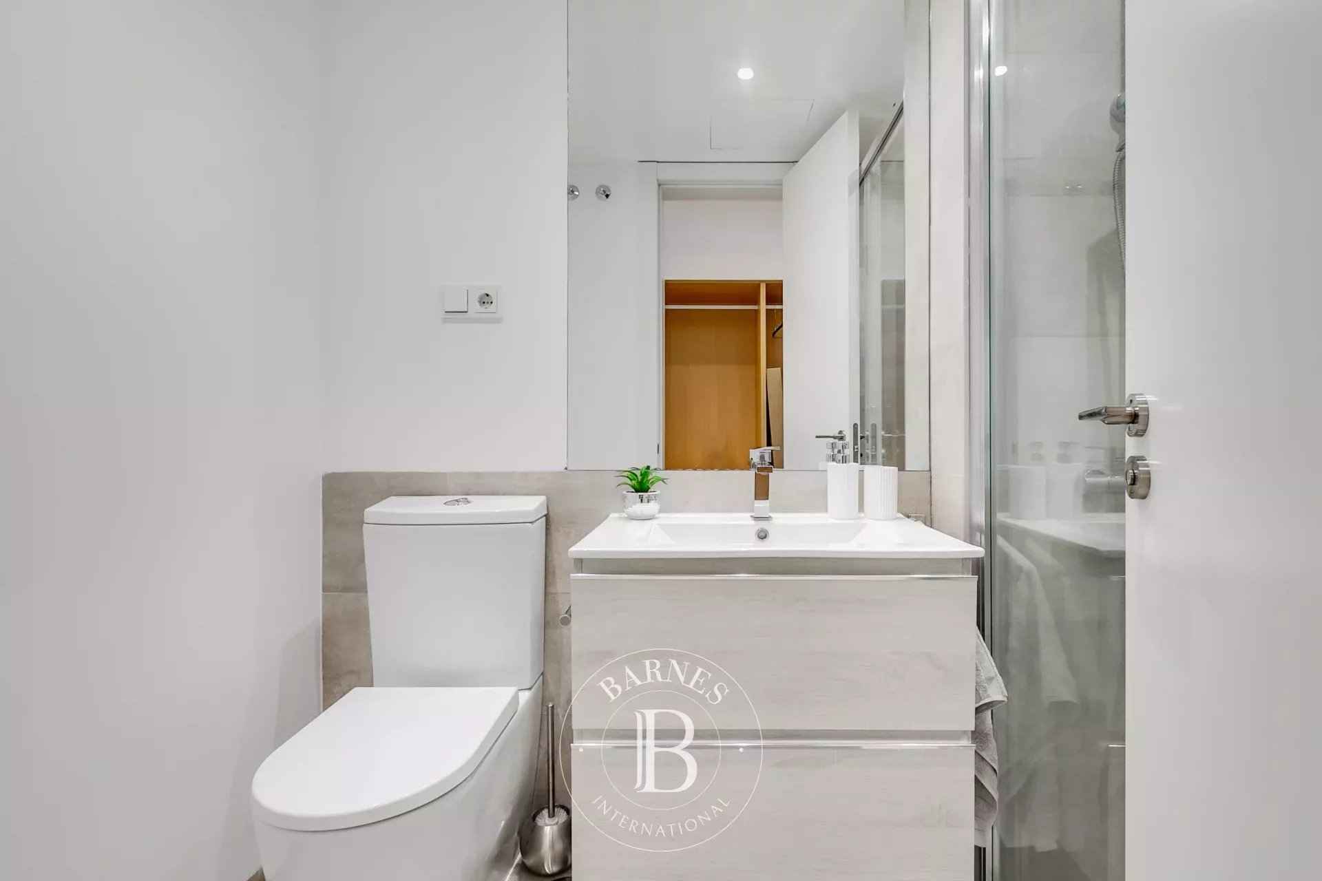 1d92c9377bcb63a677aba64374664b4d a8541a15a0 1920 original - Translation missing: en.helpers.application.image_tag.default_alt