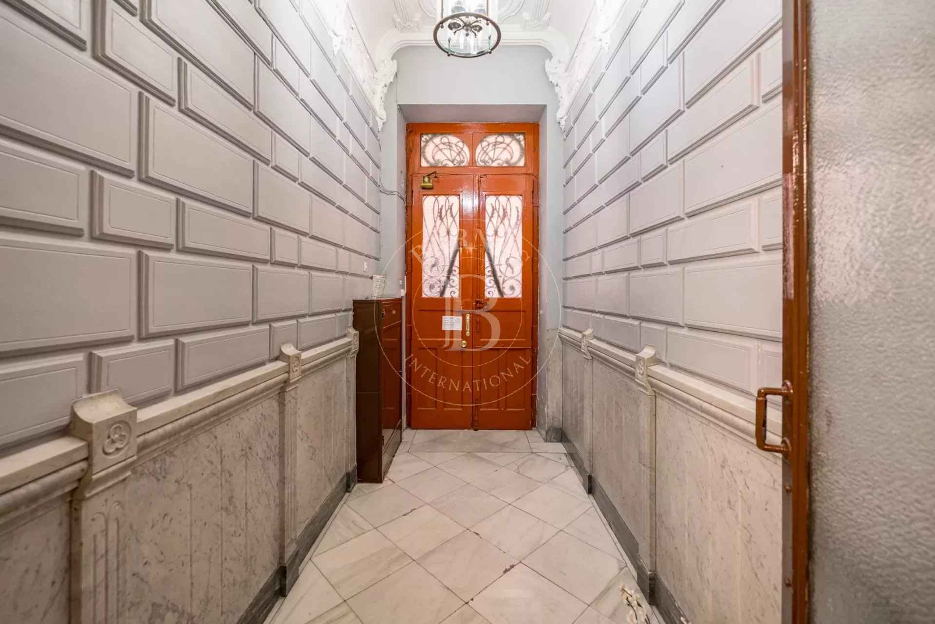 05845531c4b56b98c586e12499abd535 74d2663fa9 1920 original - Attribut alt par défaut.