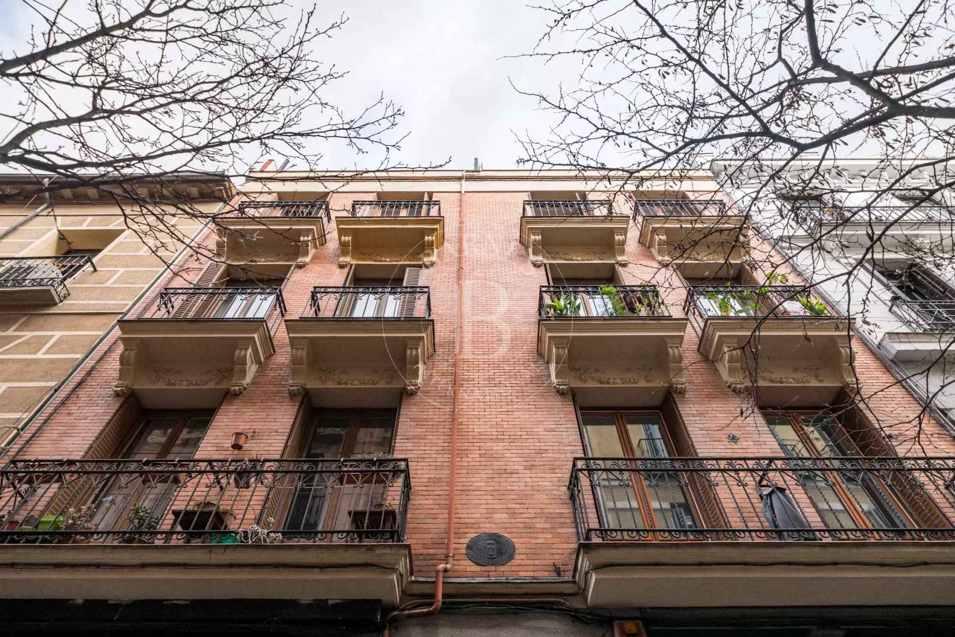 627b11f1c8f309d8e29b78e25b61590b ed76dab58d 1920 original - Attribut alt par défaut.