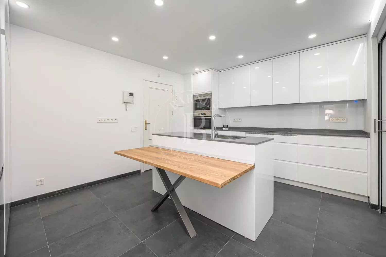 D3ae895eaaf21cc74900d06f947ffd51 93795eb3d2 1500 original - Attribut alt par défaut.