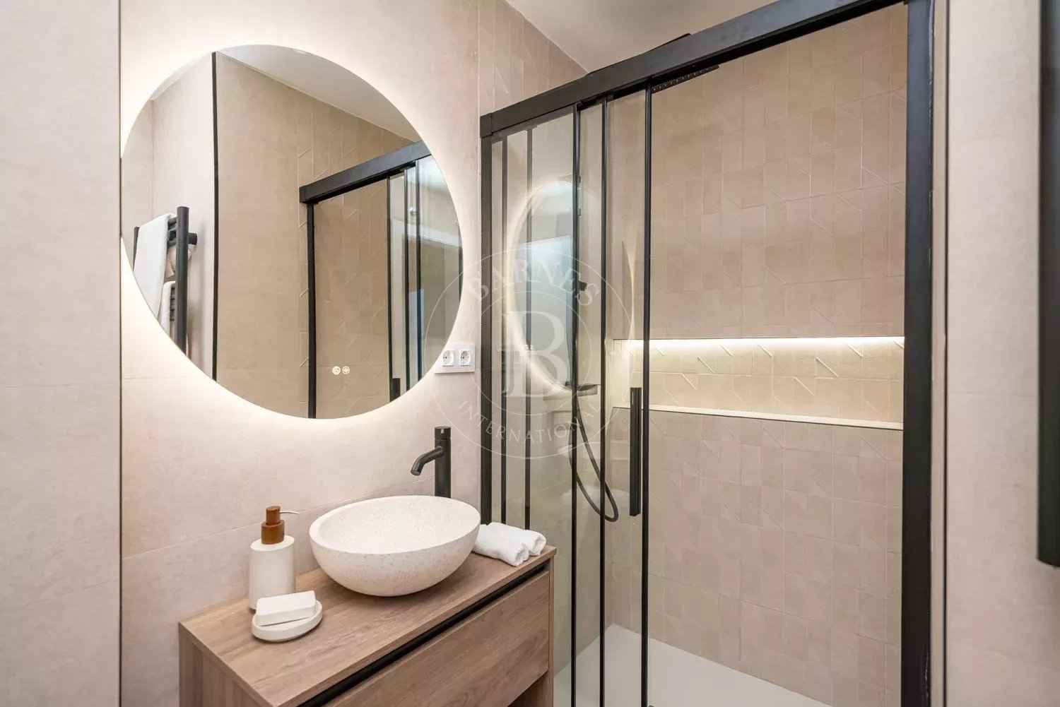 E2bd1b533bd4b32a1779a89137b04fc3 8ed518994c 1500 original - Translation missing: en.helpers.application.image_tag.default_alt