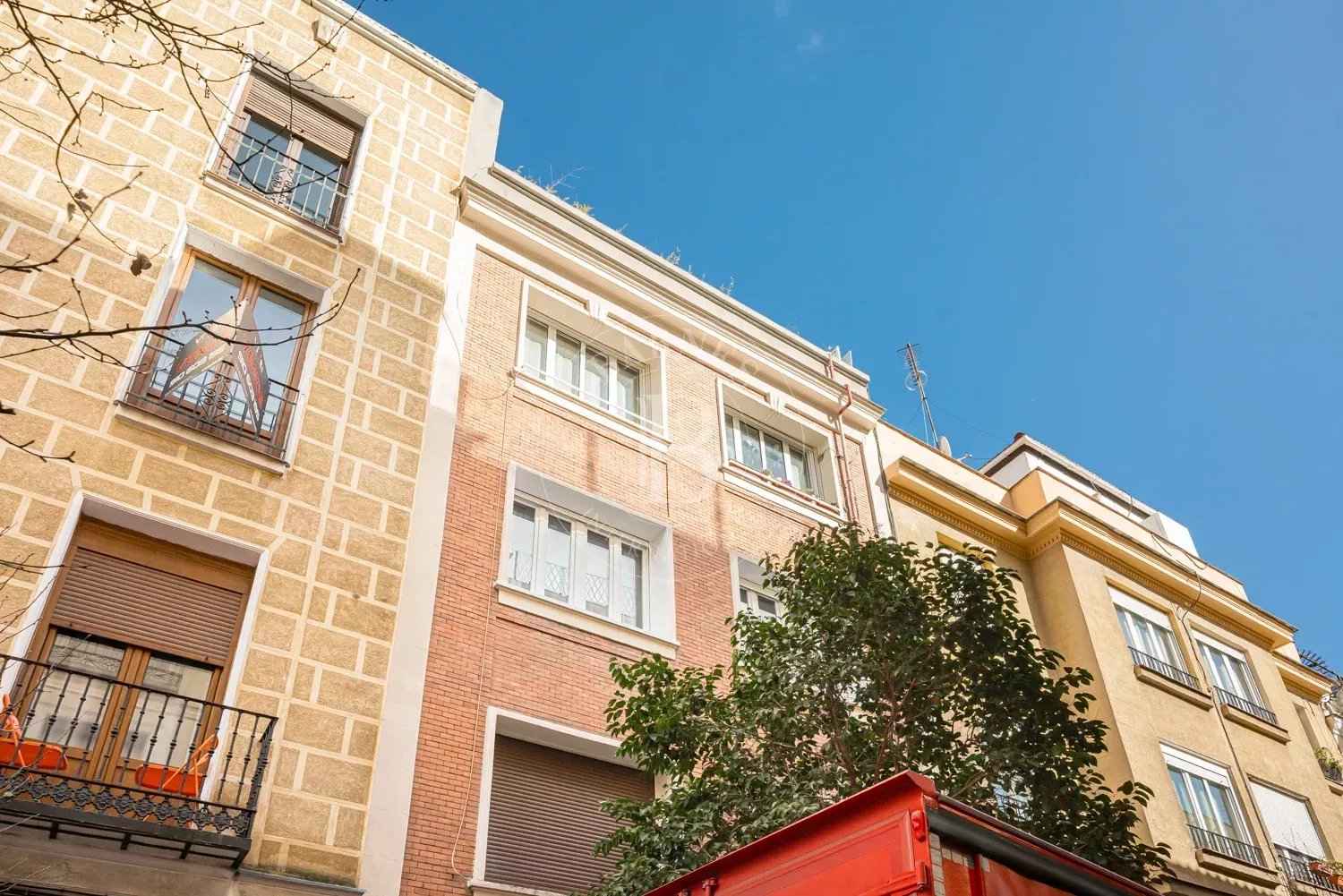 8ae23dcfb5213ba4efb30891611ca3ef 04093e196e 1500 original - Translation missing: en.helpers.application.image_tag.default_alt