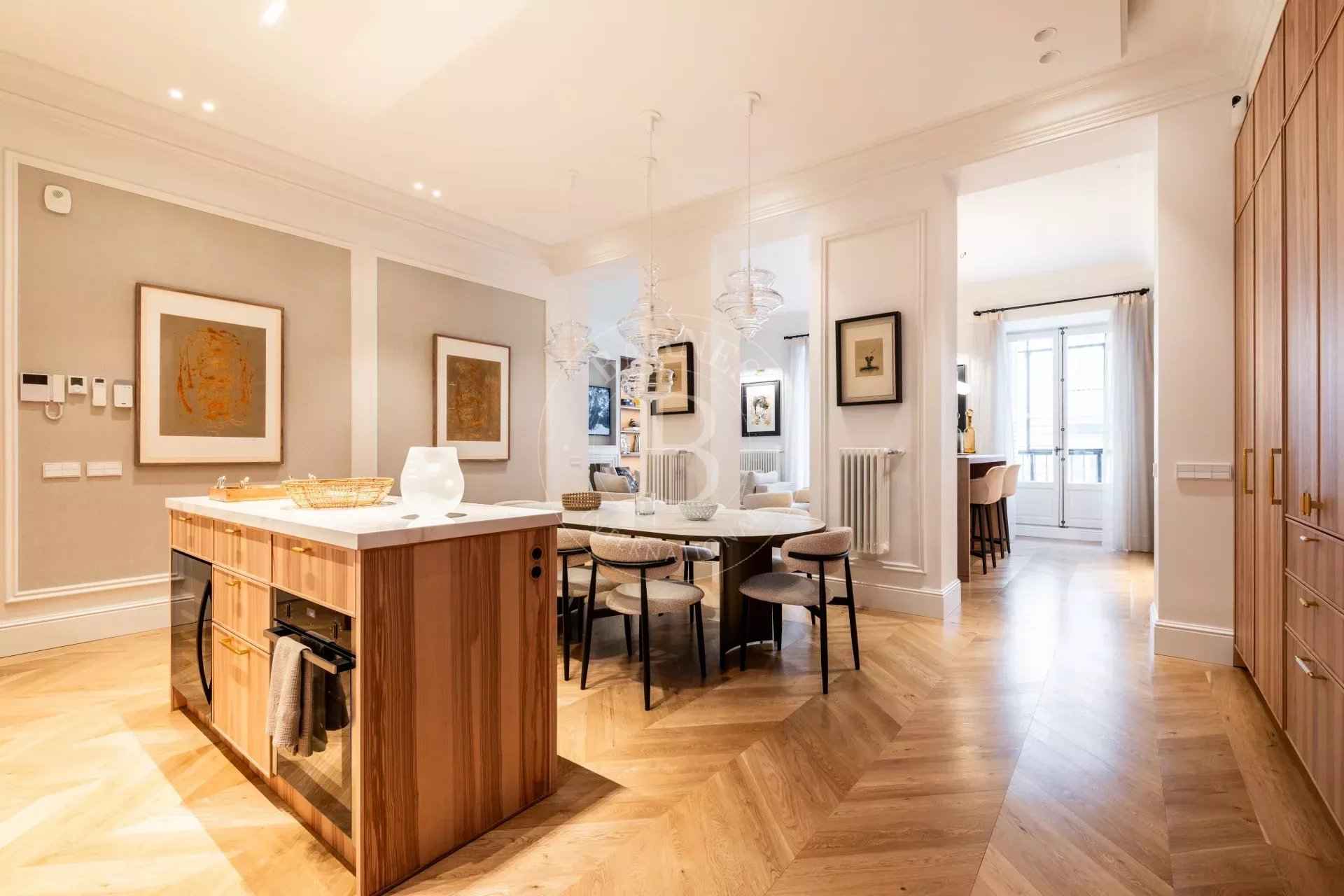 3e7b4cee49b03d8980e976b65605695f 810774a711 1920 original - Attribut alt par défaut.