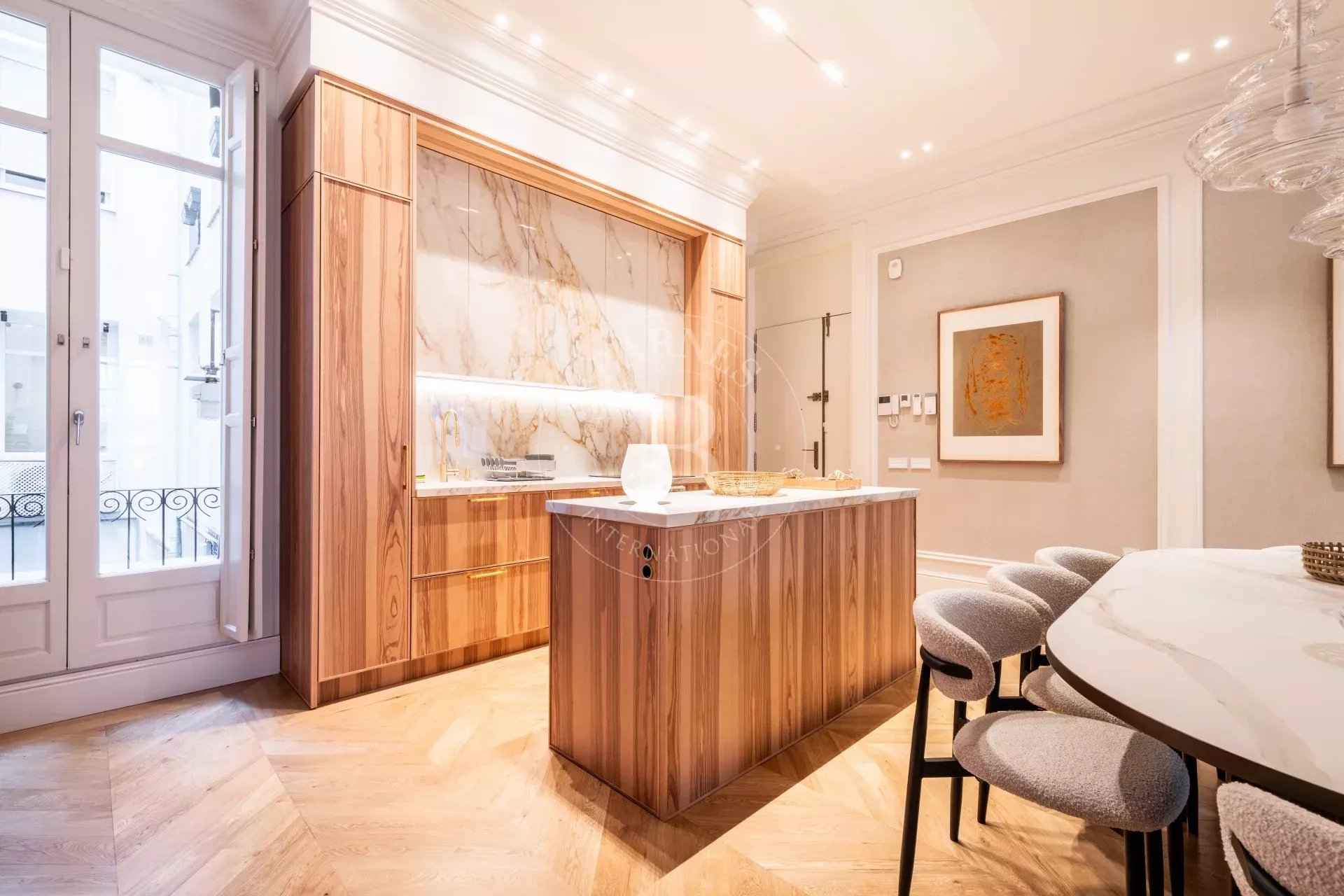 Ff44d0f6ddd7b370882acef13ecd72c4 d98be49bc3 1920 original - Attribut alt par défaut.