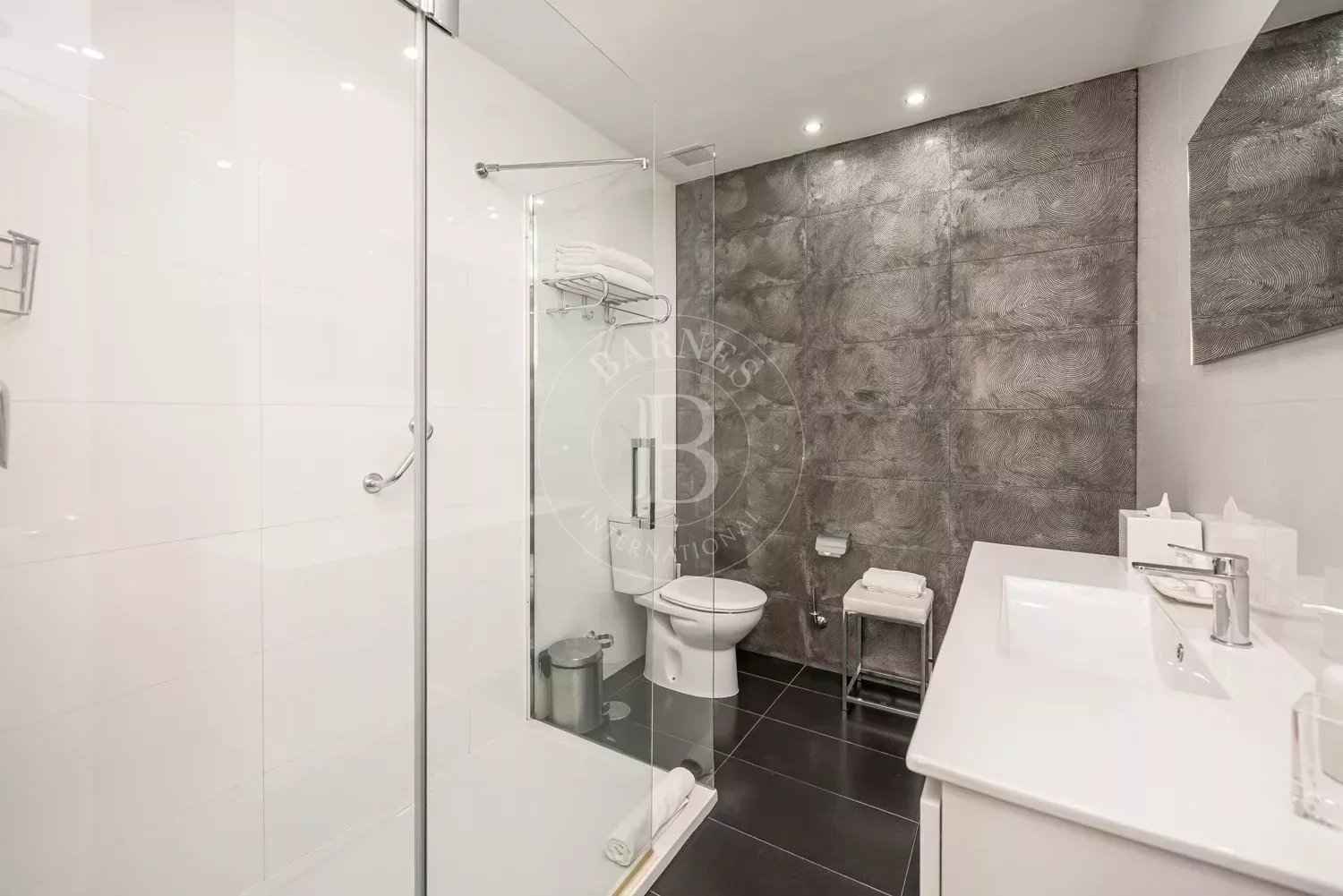 654d981b6cd6ab240d4f40e983bc21d7 bd45a78fa7 1500 original - Attribut alt par défaut.