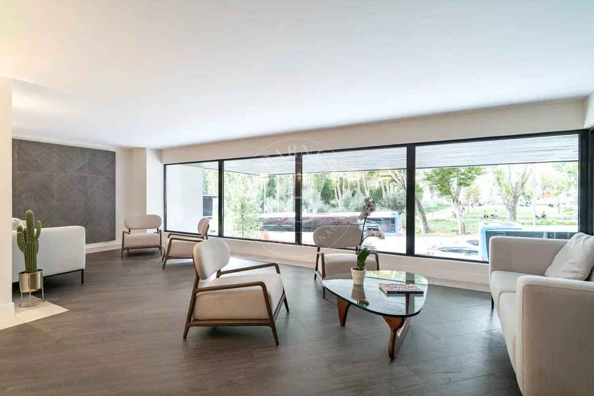 7547cf613b9f3116bed145d8244dd4be 5d9d505e55 1200 original - Attribut alt par défaut.