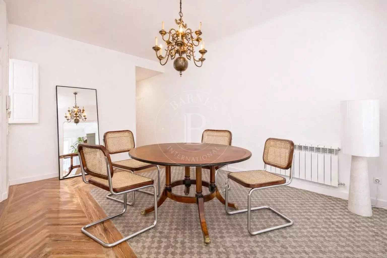 288a432b42884781a3c9731e5cda51e5 b17e0e145b 1536 original - Attribut alt par défaut.