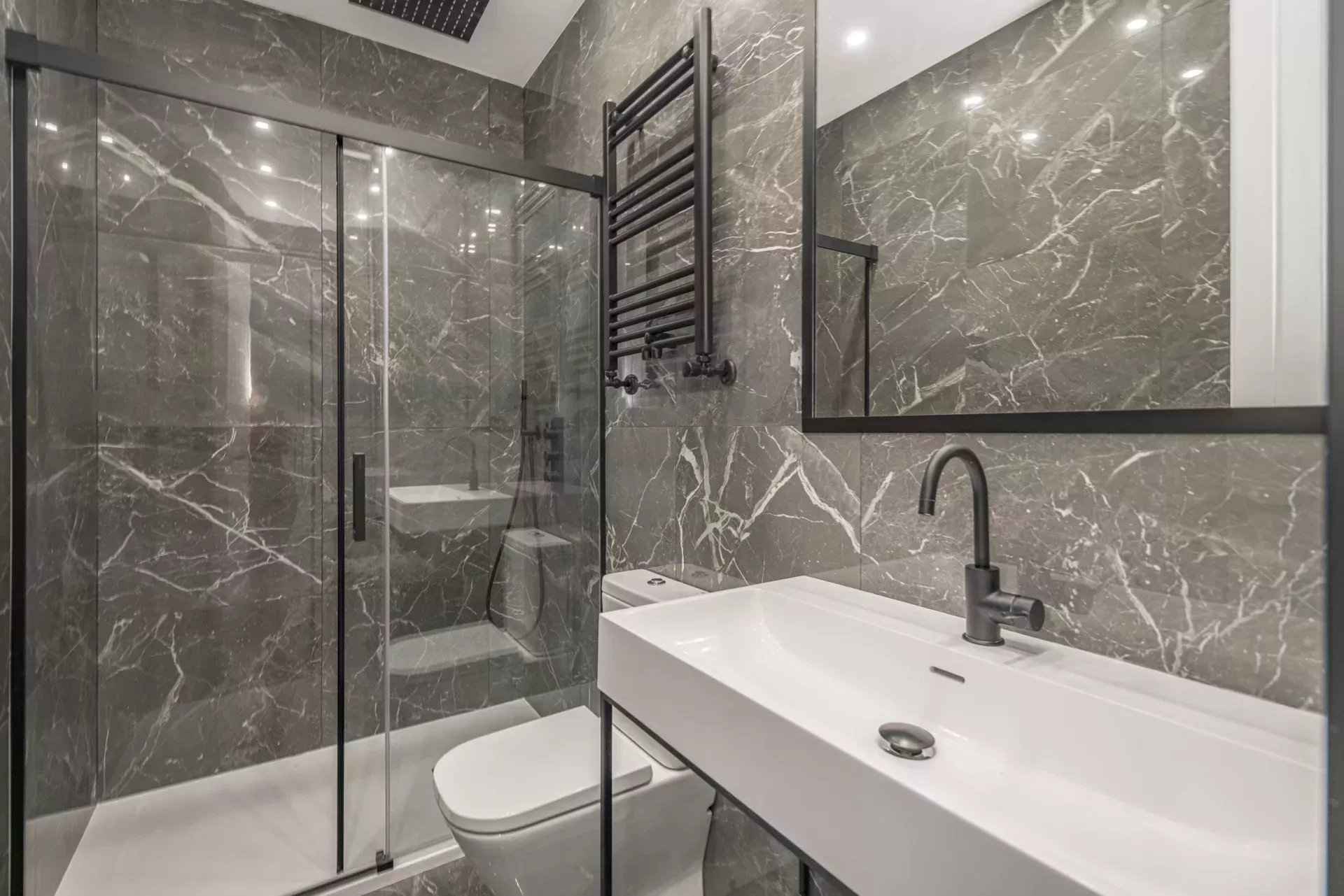 6417f288442bb6c3a33f174249c67faf e157918997 1920 original - Attribut alt par défaut.