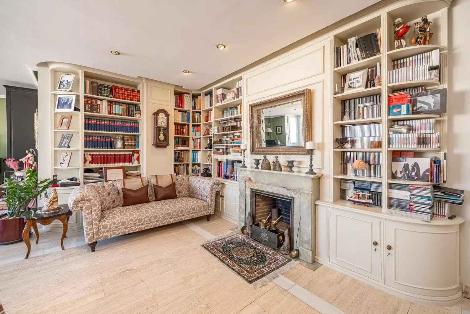 F50e112fe7372c3c2c461c55fe21bb2a 1168a3934d 1500 original - Attribut alt par défaut.