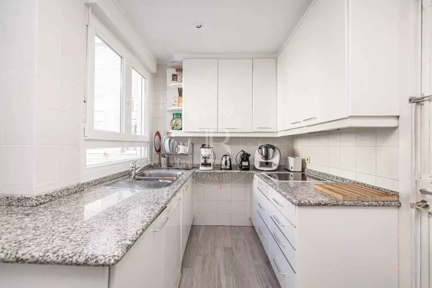 B3537723a67c1060acec7ef4b2793189 00196f4f7f 1500 original - Attribut alt par défaut.