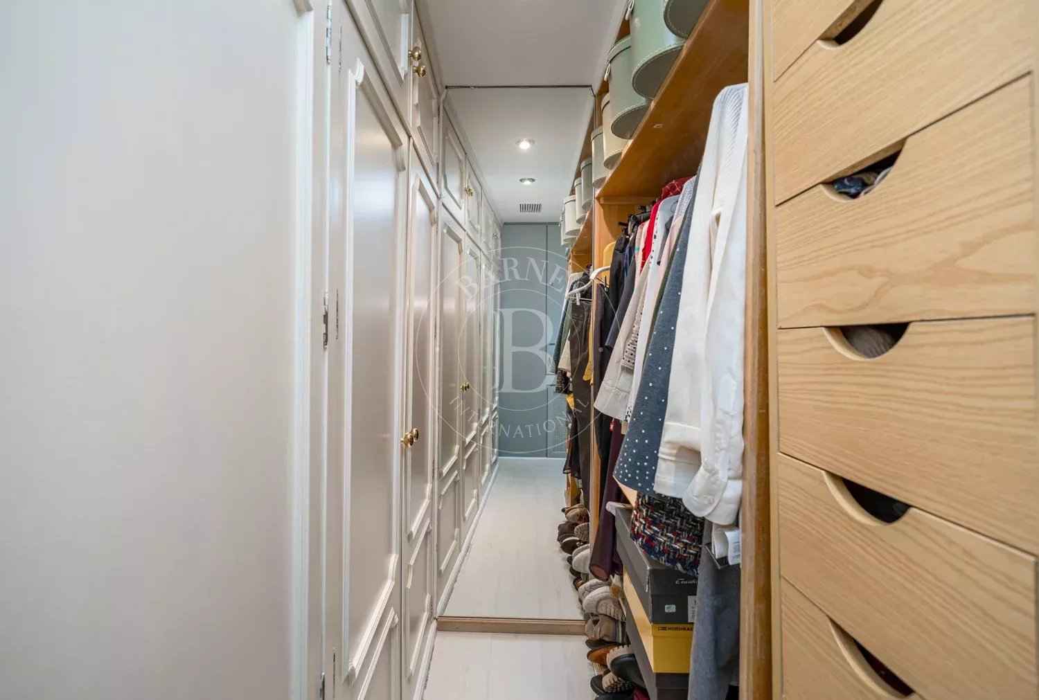 9a4b5151d58b44bc72ce5b89b990e825 da7544f655 1500 original - Attribut alt par défaut.