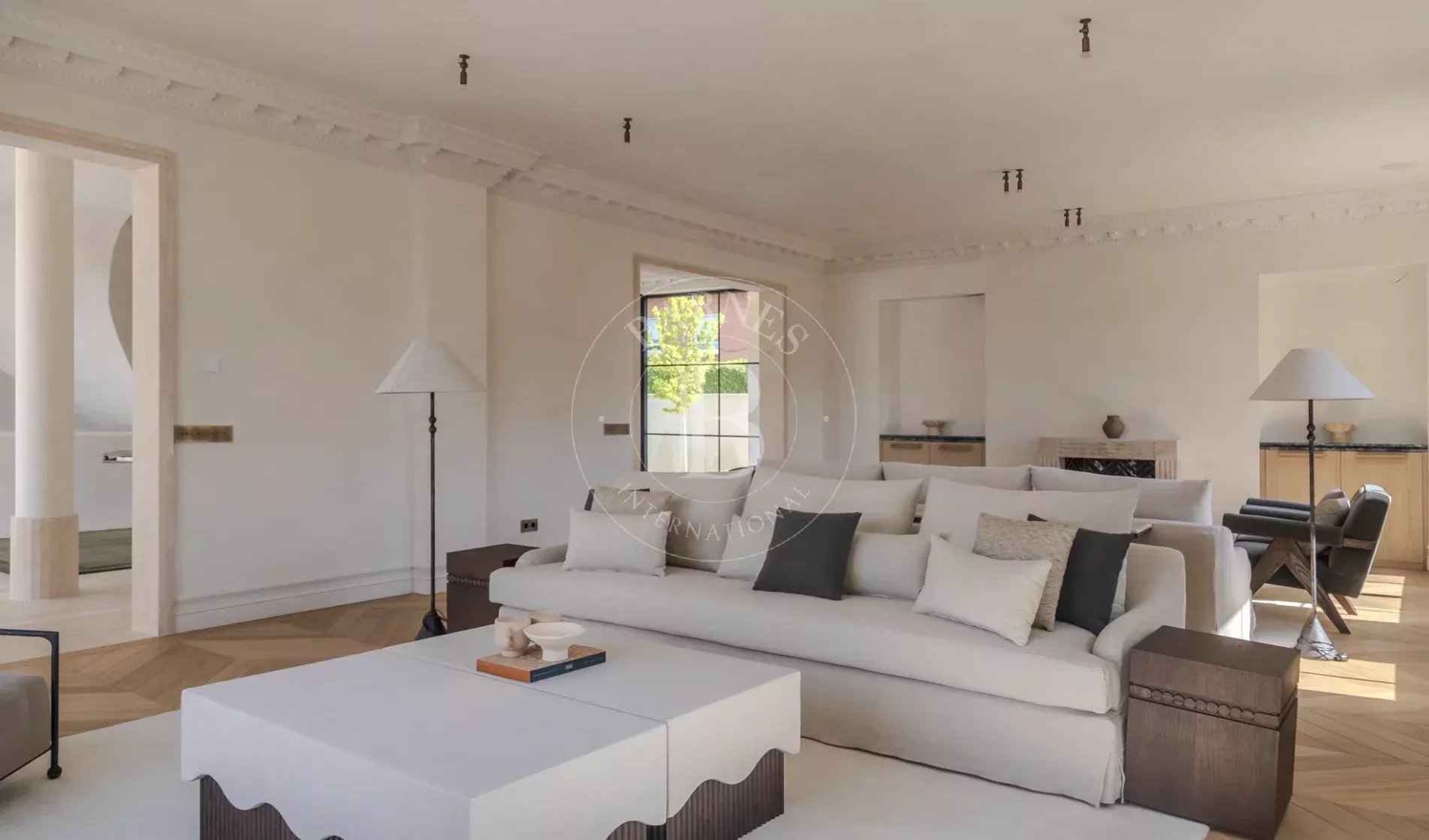 4cdaa2813bb25b863ed0caabbdadf8e6 8e6f4277d8 1902 original - Attribut alt par défaut.