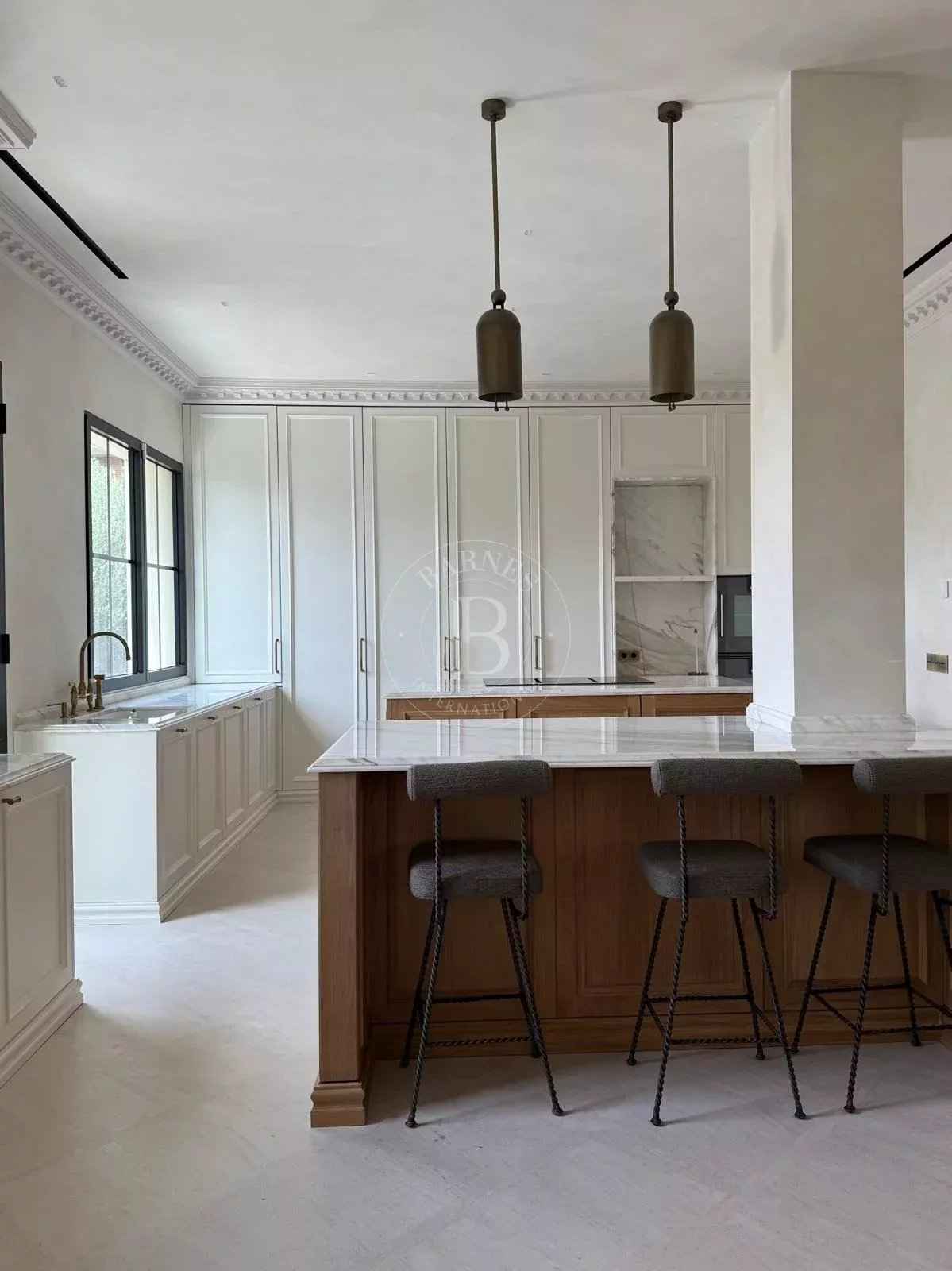 727b5ea71363c41e531f331774f2adaa da58a58aa2 1600 original - Attribut alt par défaut.